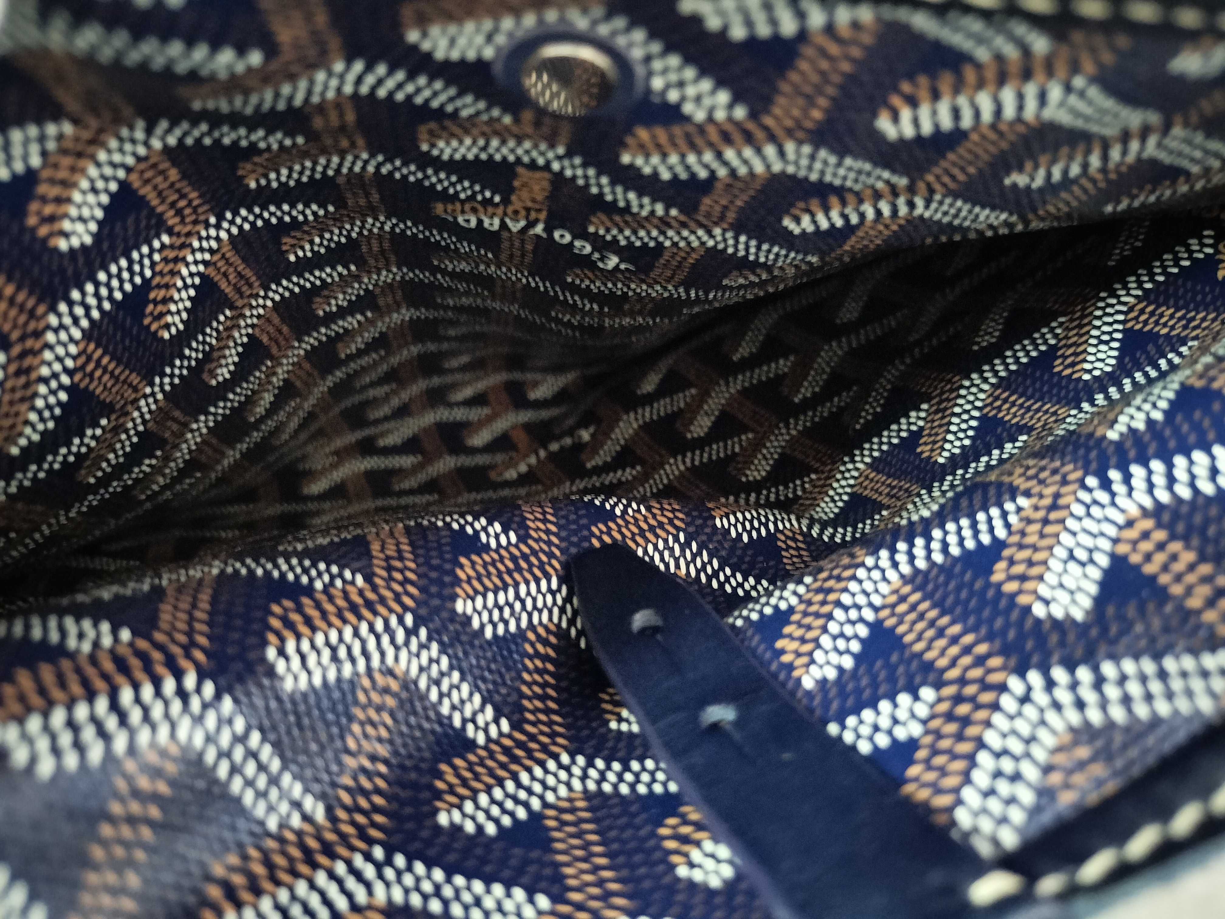 Belchasse PM Tote Bag — view 9