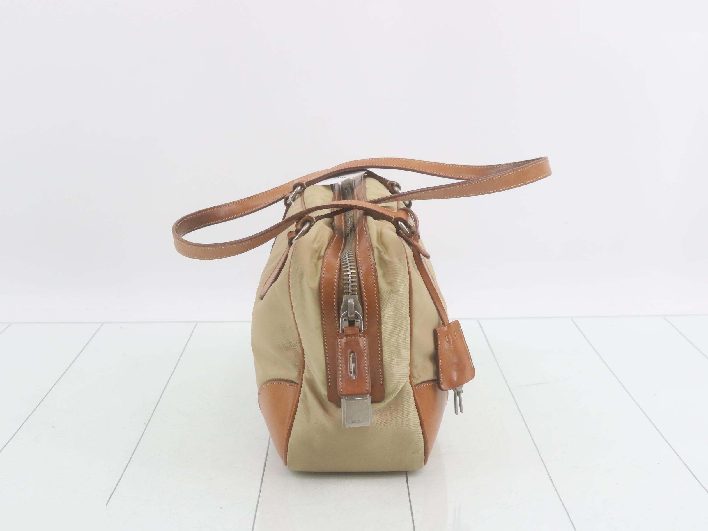 handbag — view 4