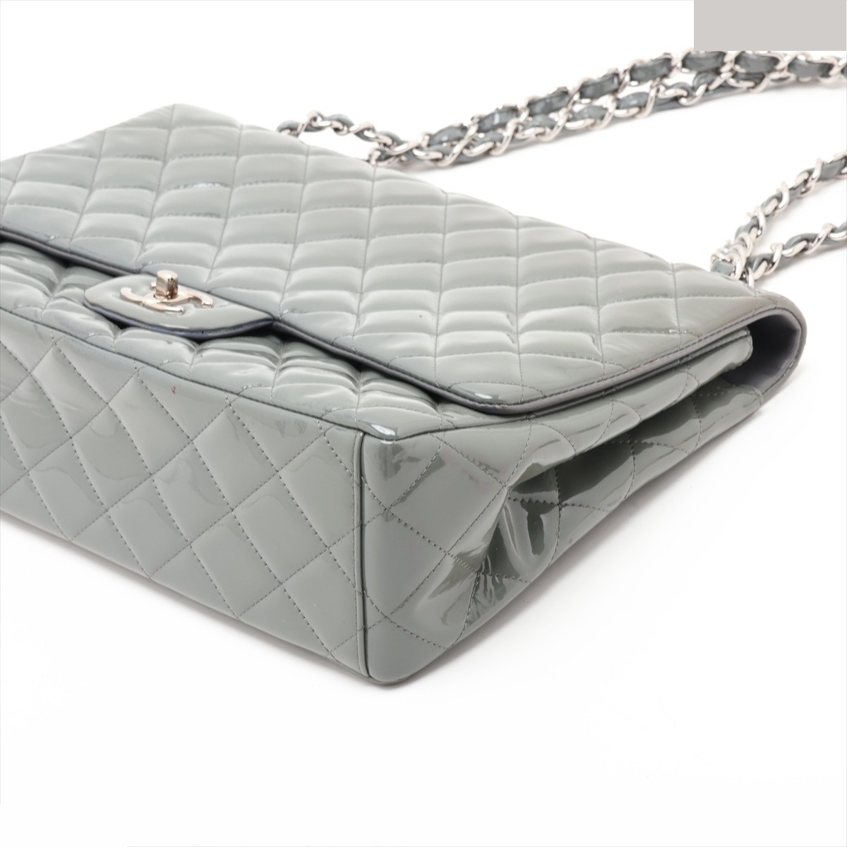 Large Matelassé 30, Patent Leather, Single Flap, Double Chain — view 3