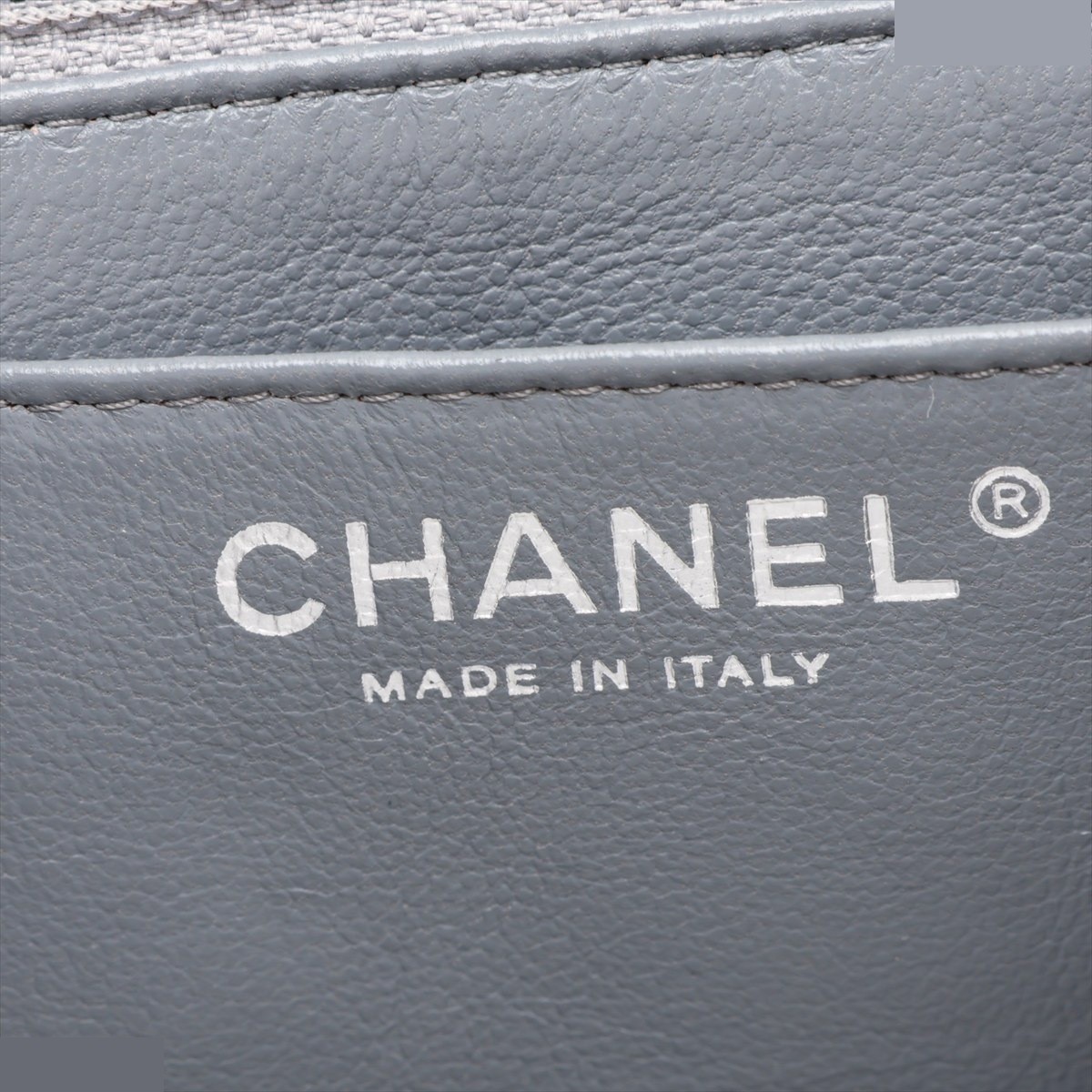Large Matelassé 30, Patent Leather, Single Flap, Double Chain — view 9