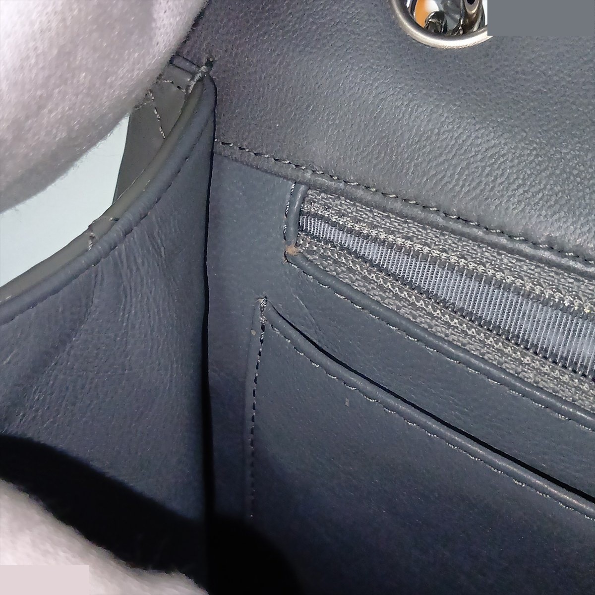 Large Matelassé 30, Patent Leather, Single Flap, Double Chain — view 10
