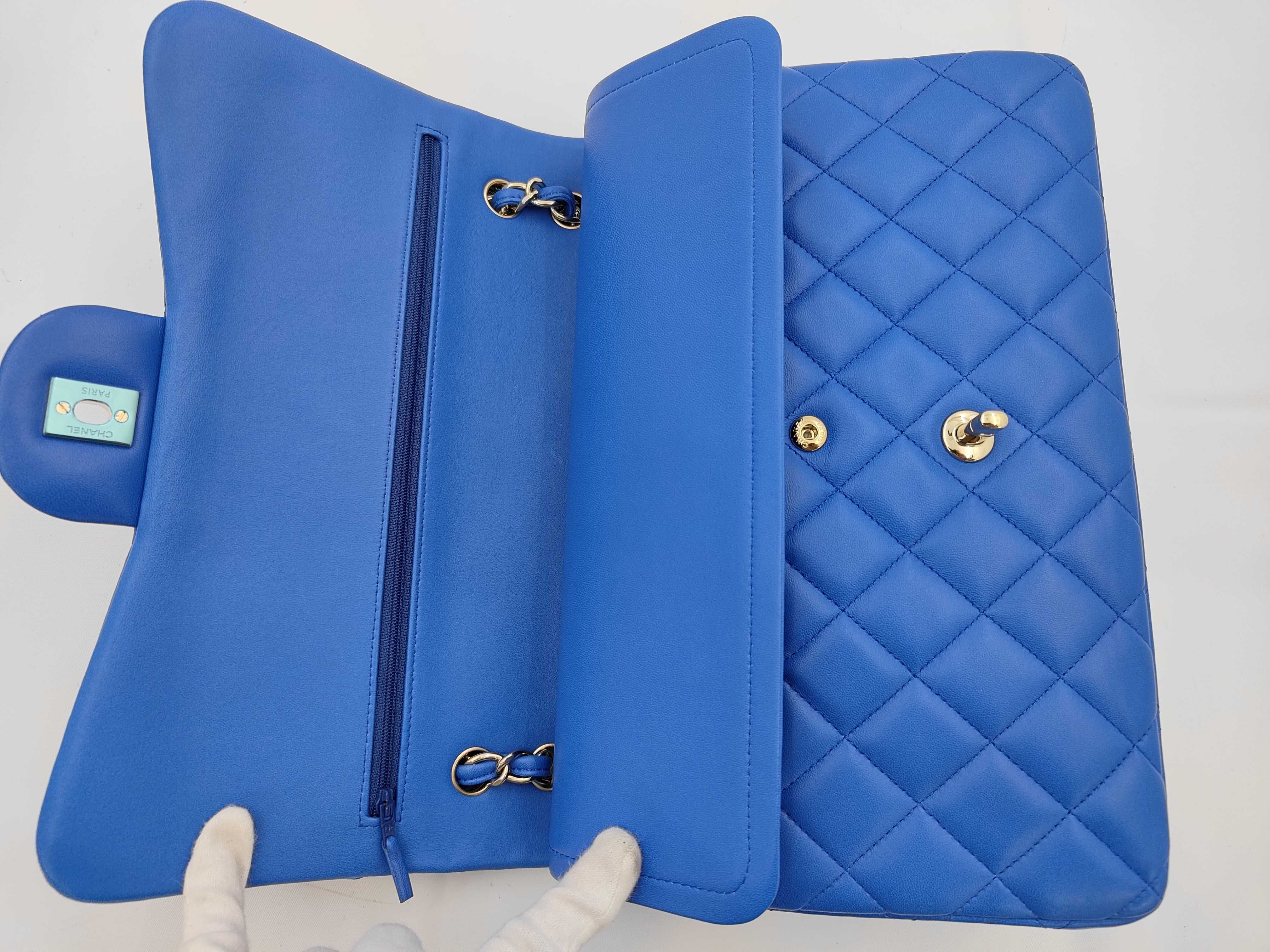 Matelassé 30 Double Flap Chain Shoulder Bag, Lambskin, Blue — view 14