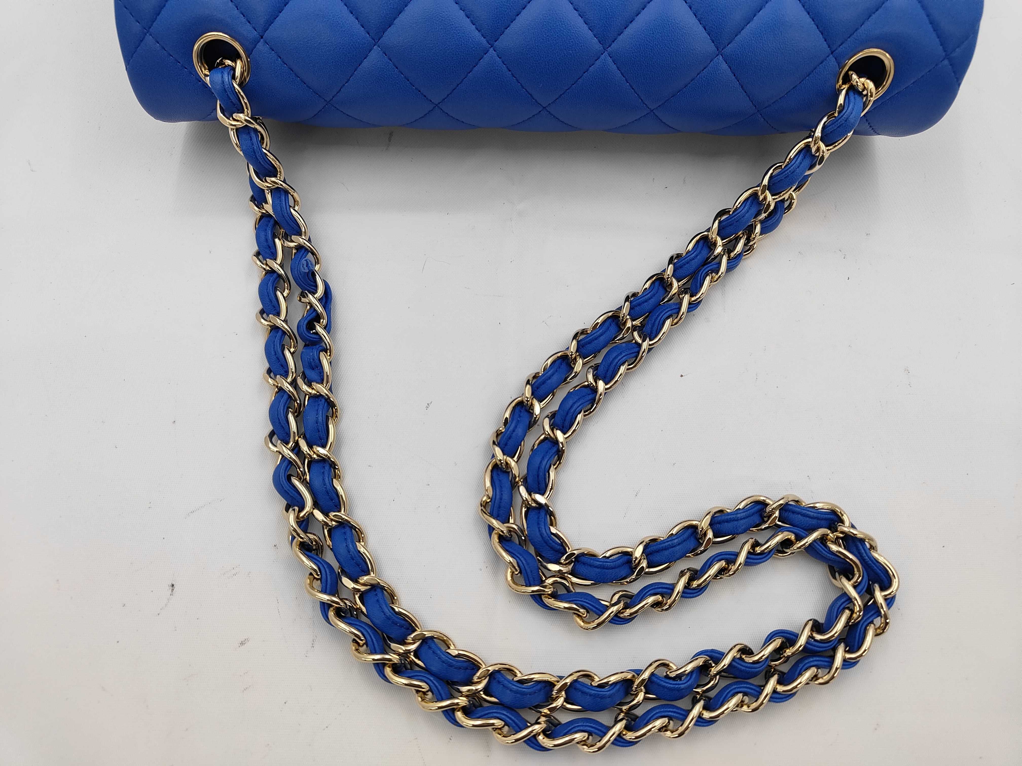 Matelassé 30 Double Flap Chain Shoulder Bag, Lambskin, Blue — view 3