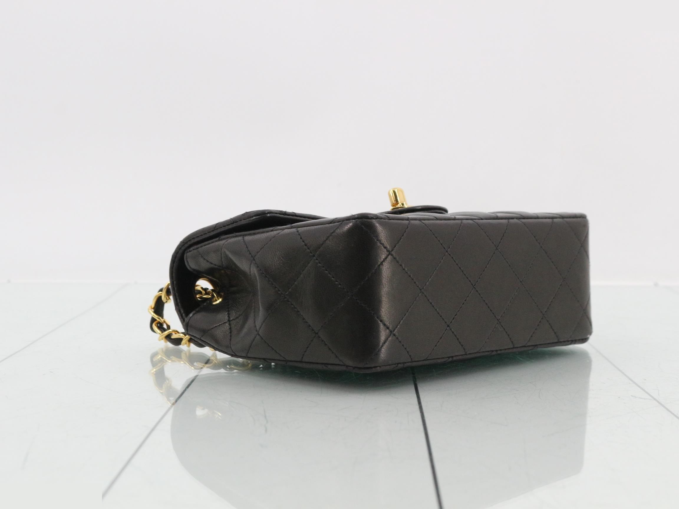 Matelassé 17 Classic Chain Shoulder Bag, Lambskin, Black, Series 2, W17 — view 5