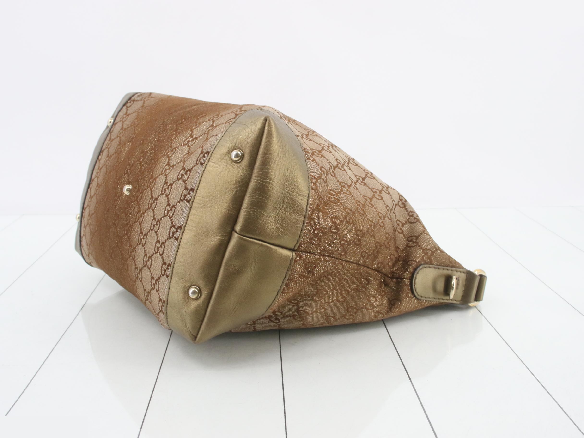 GG Canvas Heart Charm One-Shoulder Bag - Gold x Brown — view 6
