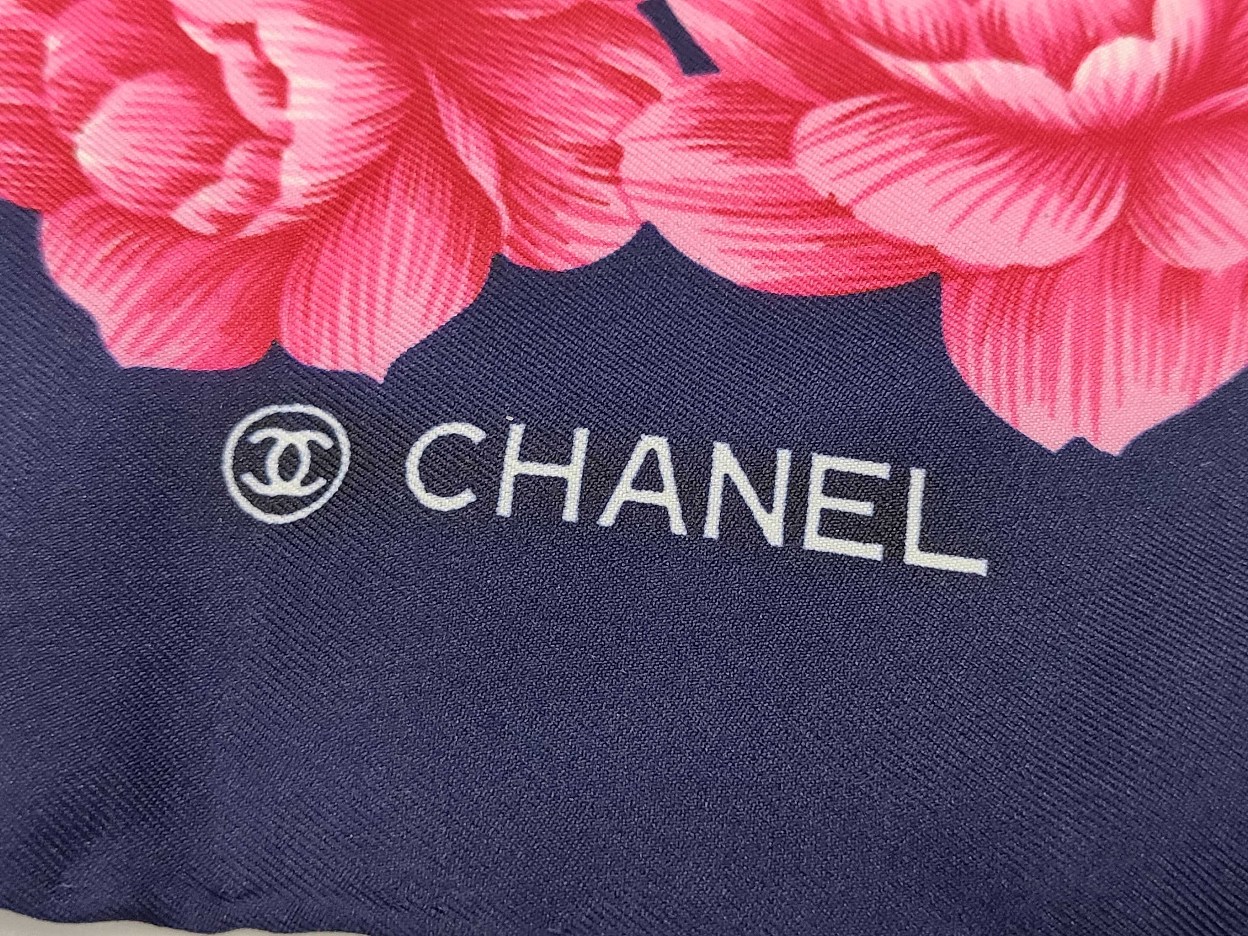 Chain Large Scarf, Scarf and Other Accessories — view 3