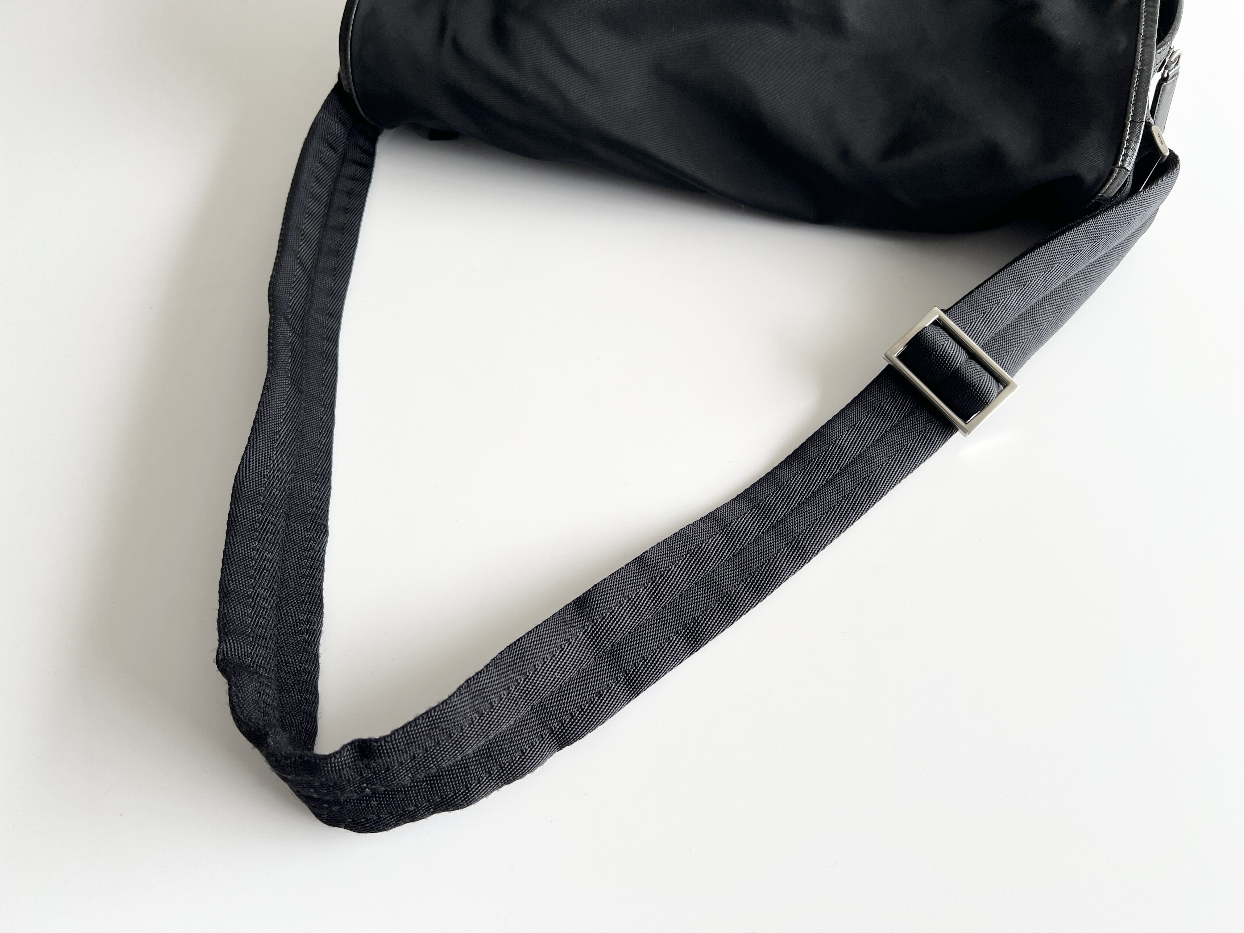 Triangle Logo Nylon Saffiano Leather One-Shoulder Bag Messenger Bag Shoulder Bag — view 3