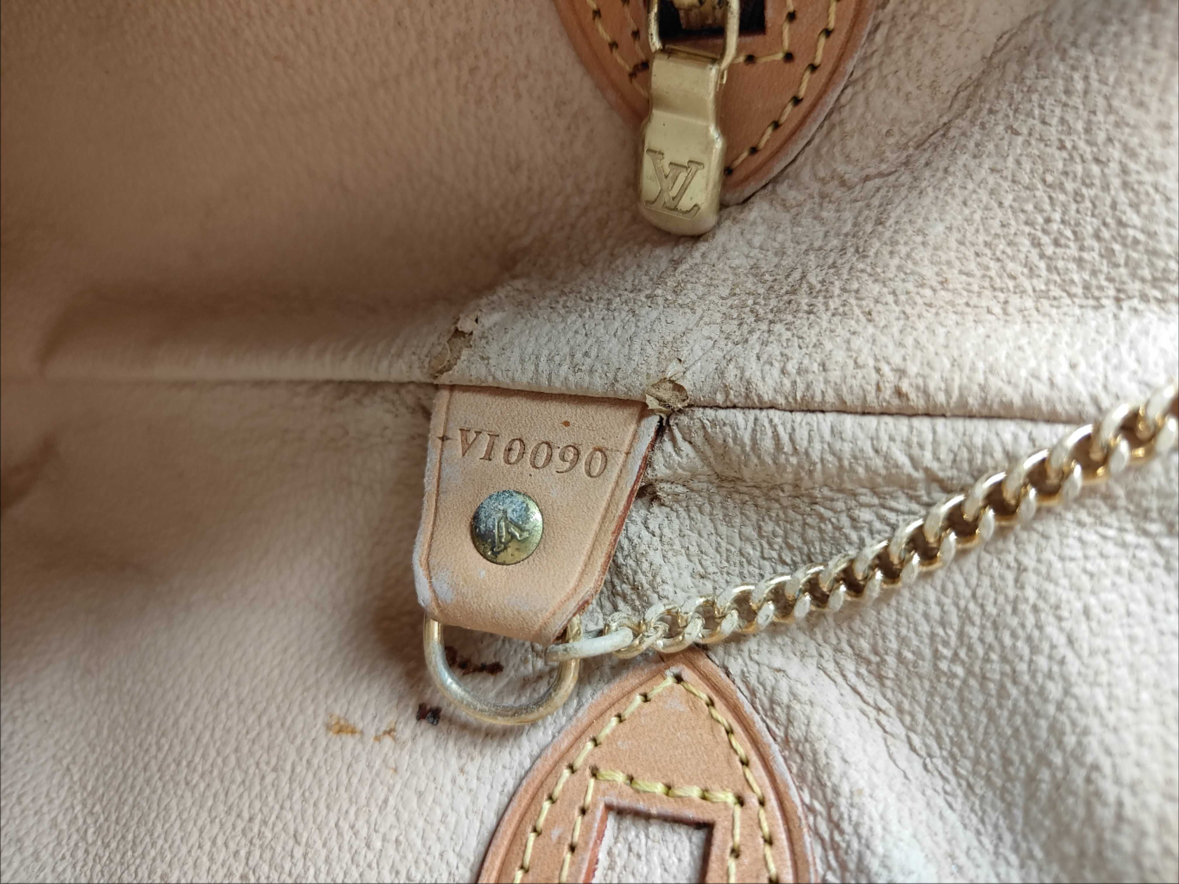 Monogram Louis Vuitton Bucket PM Monogram with Pouch M42238 Tote Bag — view 13