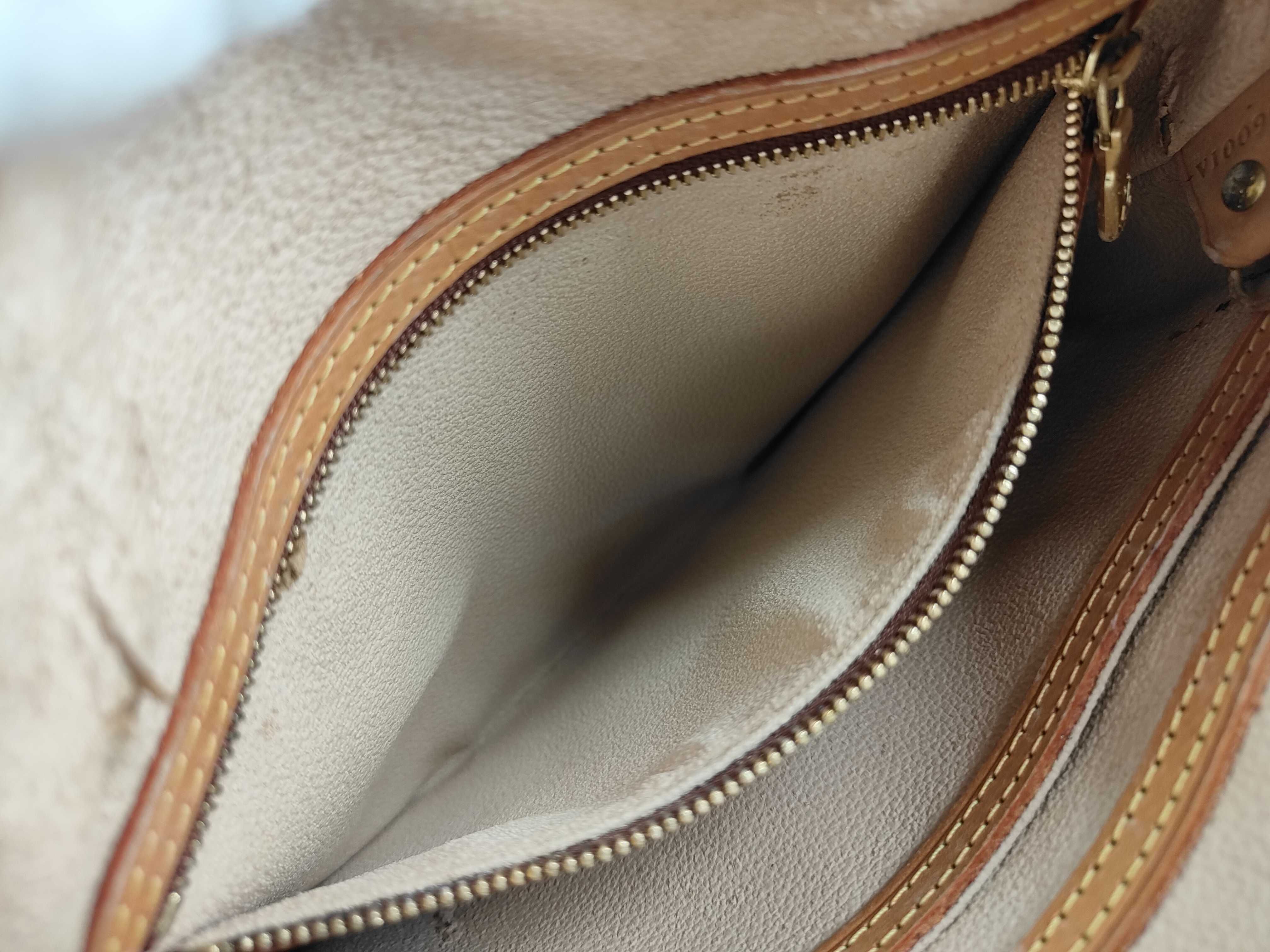 Monogram Louis Vuitton Bucket PM Monogram with Pouch M42238 Tote Bag — view 15