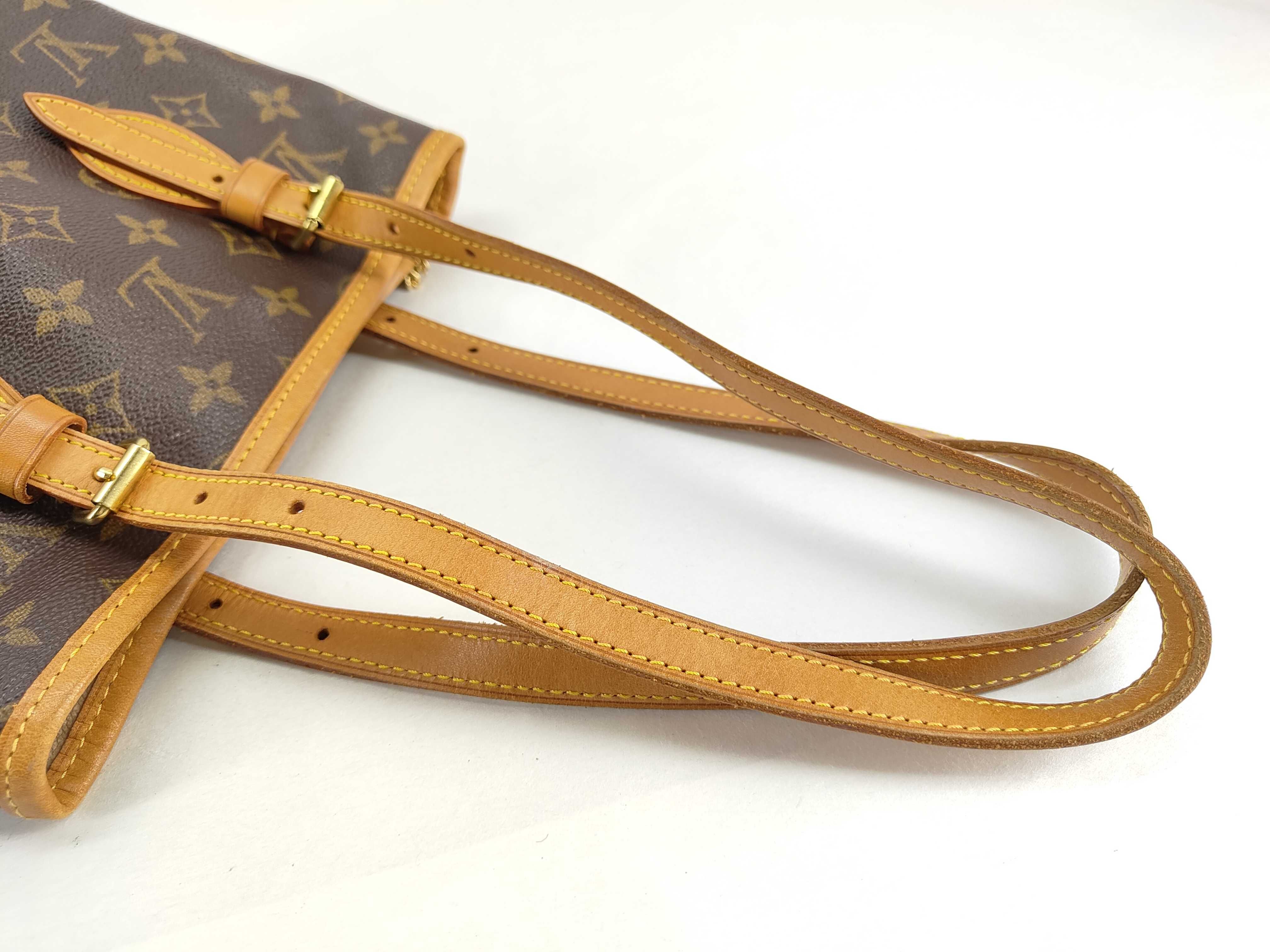 Monogram Louis Vuitton Bucket PM Monogram with Pouch M42238 Tote Bag — view 3