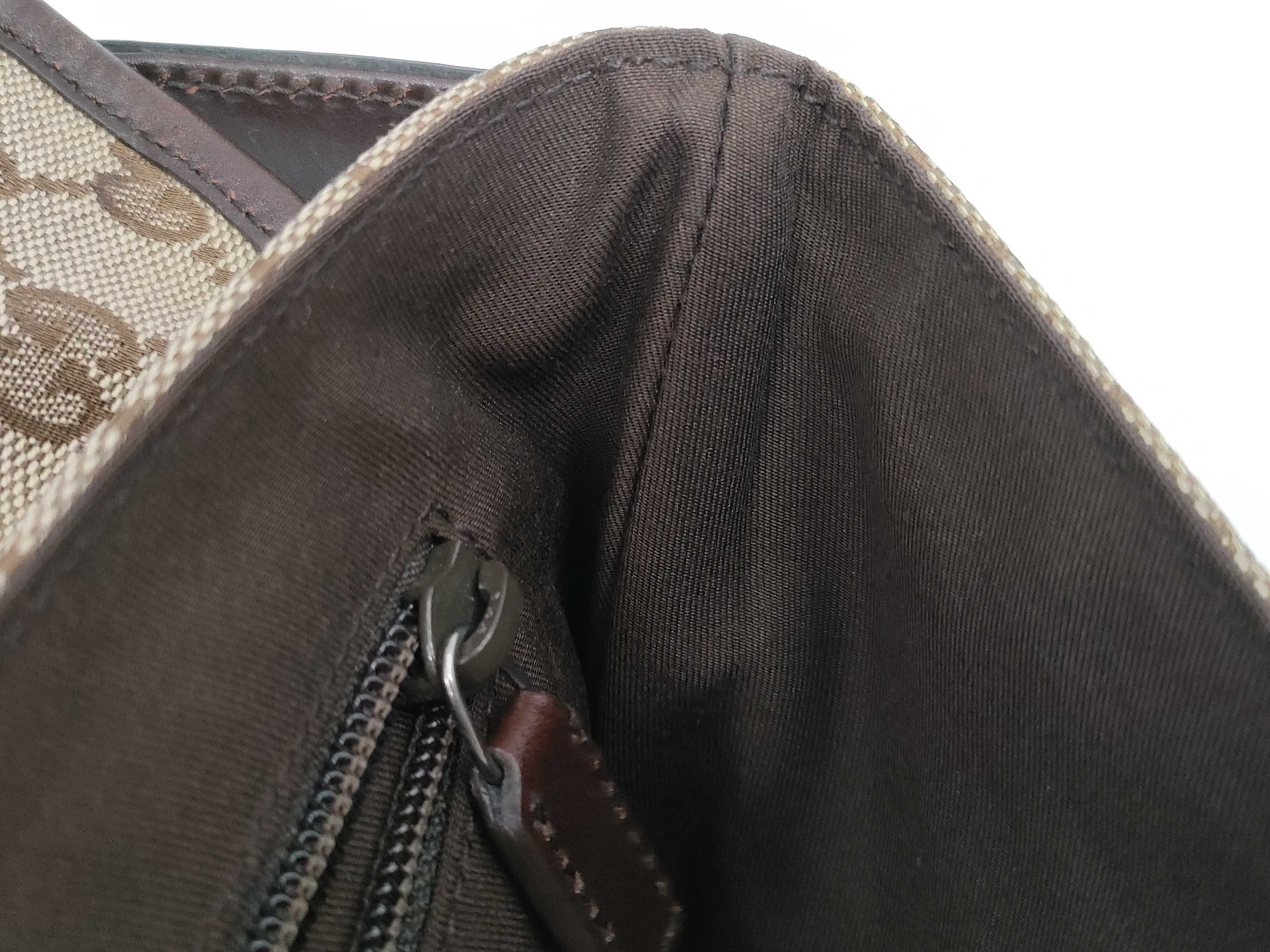 GG Canvas Gucci Shoulder Bag GG Canvas Messenger Shoulder Bag — view 13