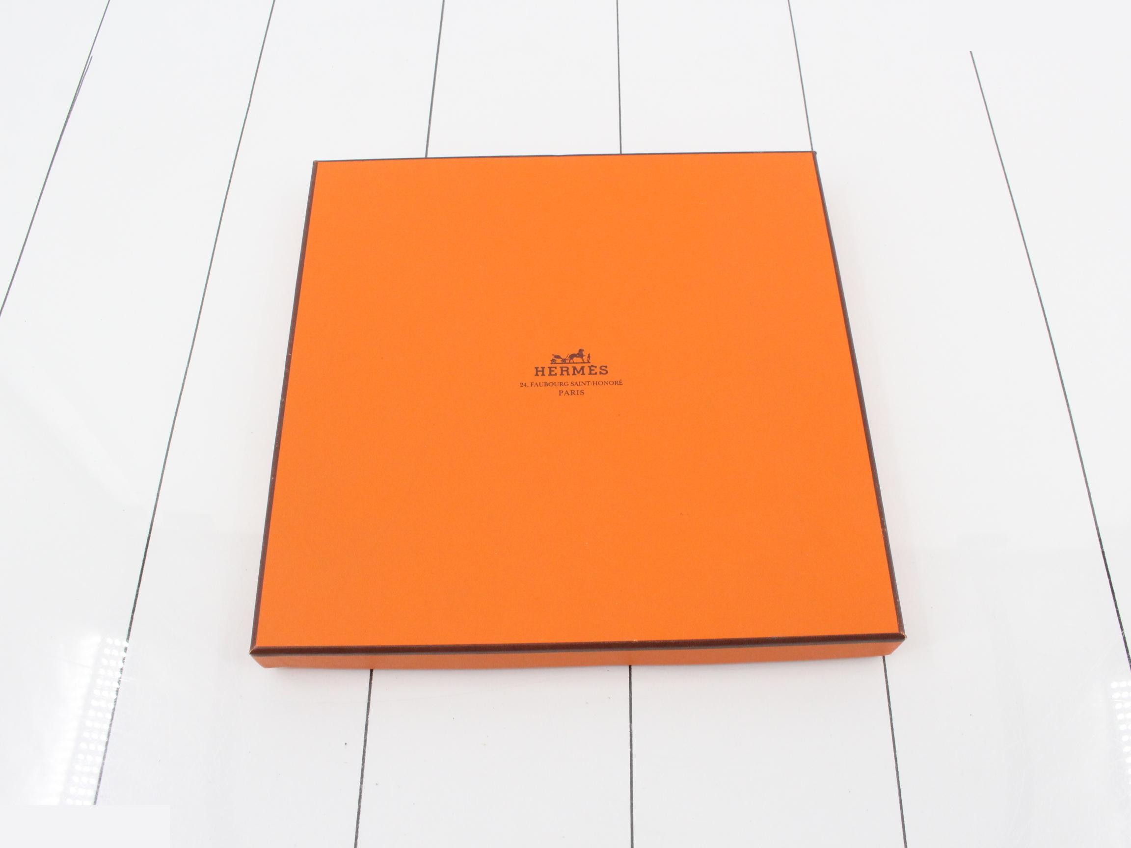 scarf, Carre 90, "The Silk Tree," with box. — view 4