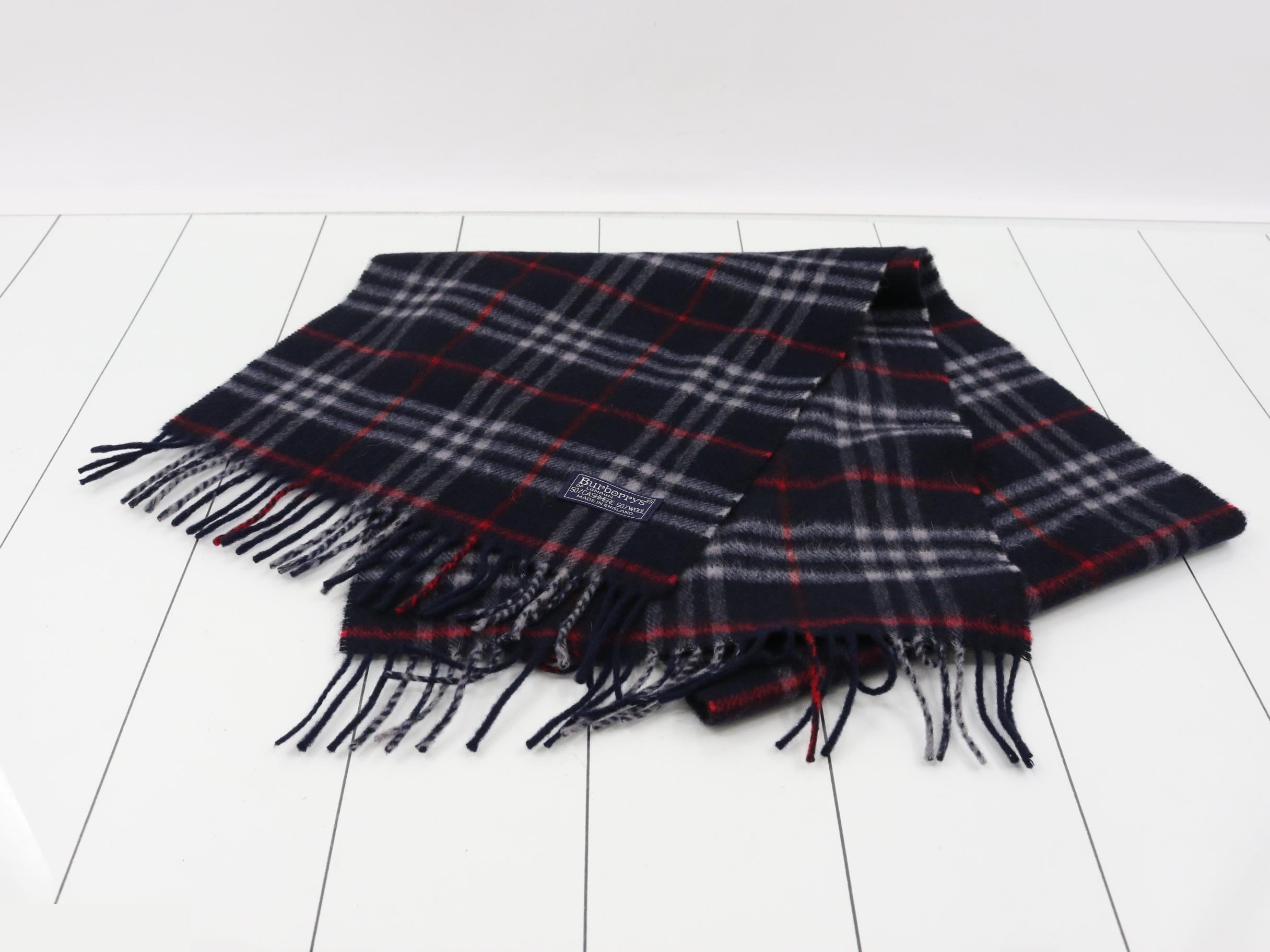 Nova Check Scarf, Navy — view 2