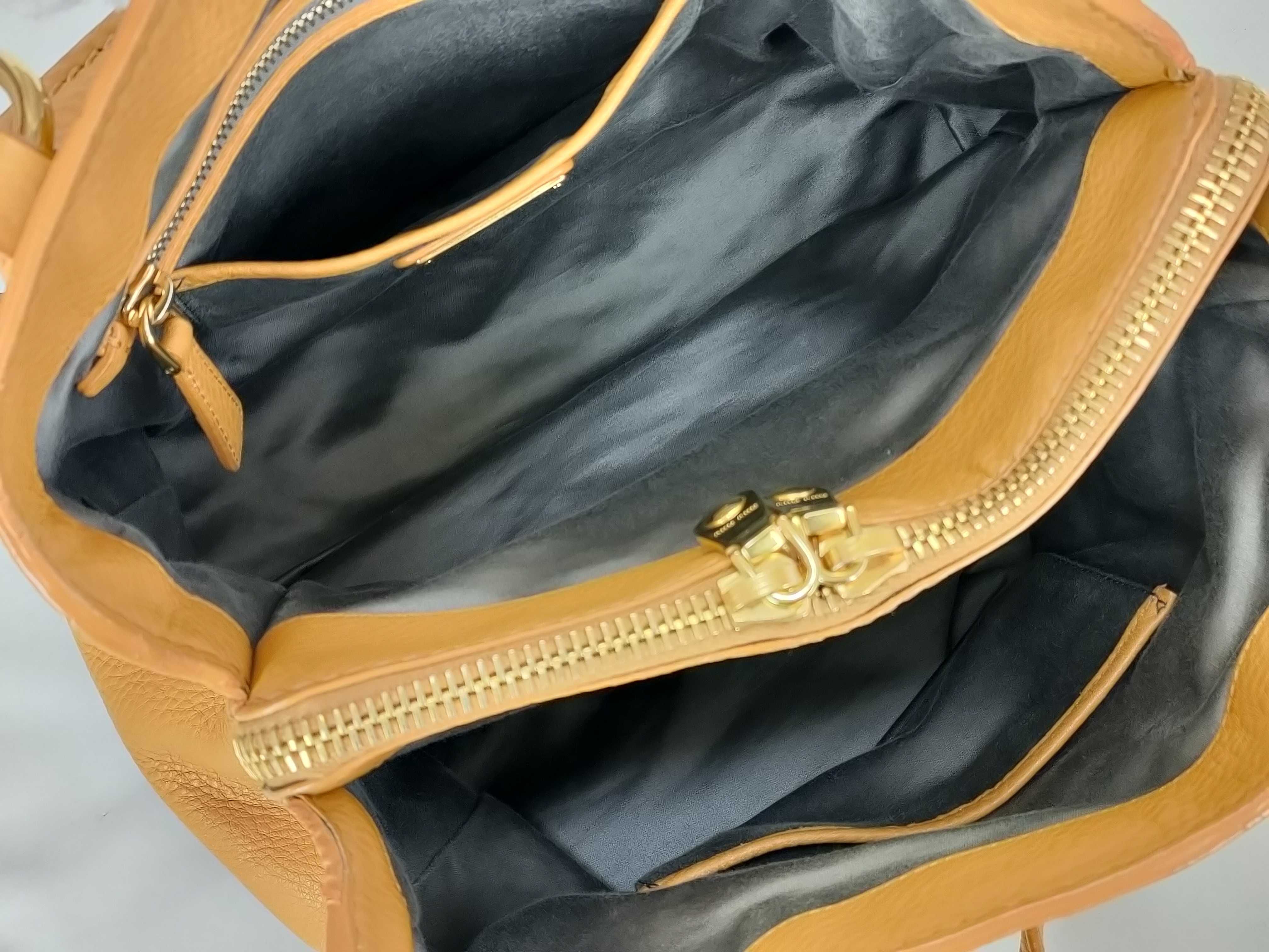 Vitello Luxe Handbag, 2-way Shoulder Bag, Gathered Handbag — view 11