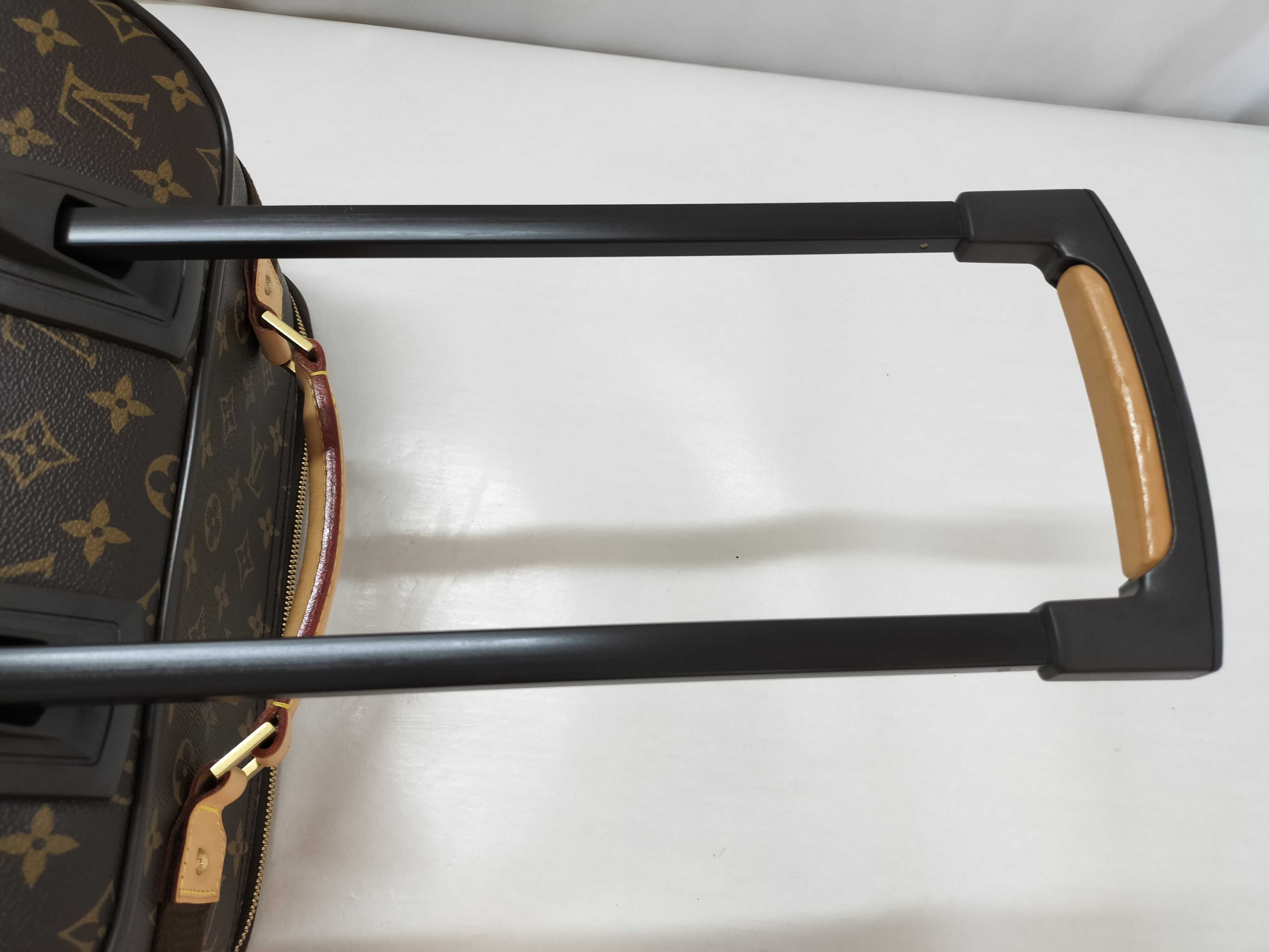 Monogram Trolley 50 M23259. Accessories: Name tag, padlock, carry bag. — view 13