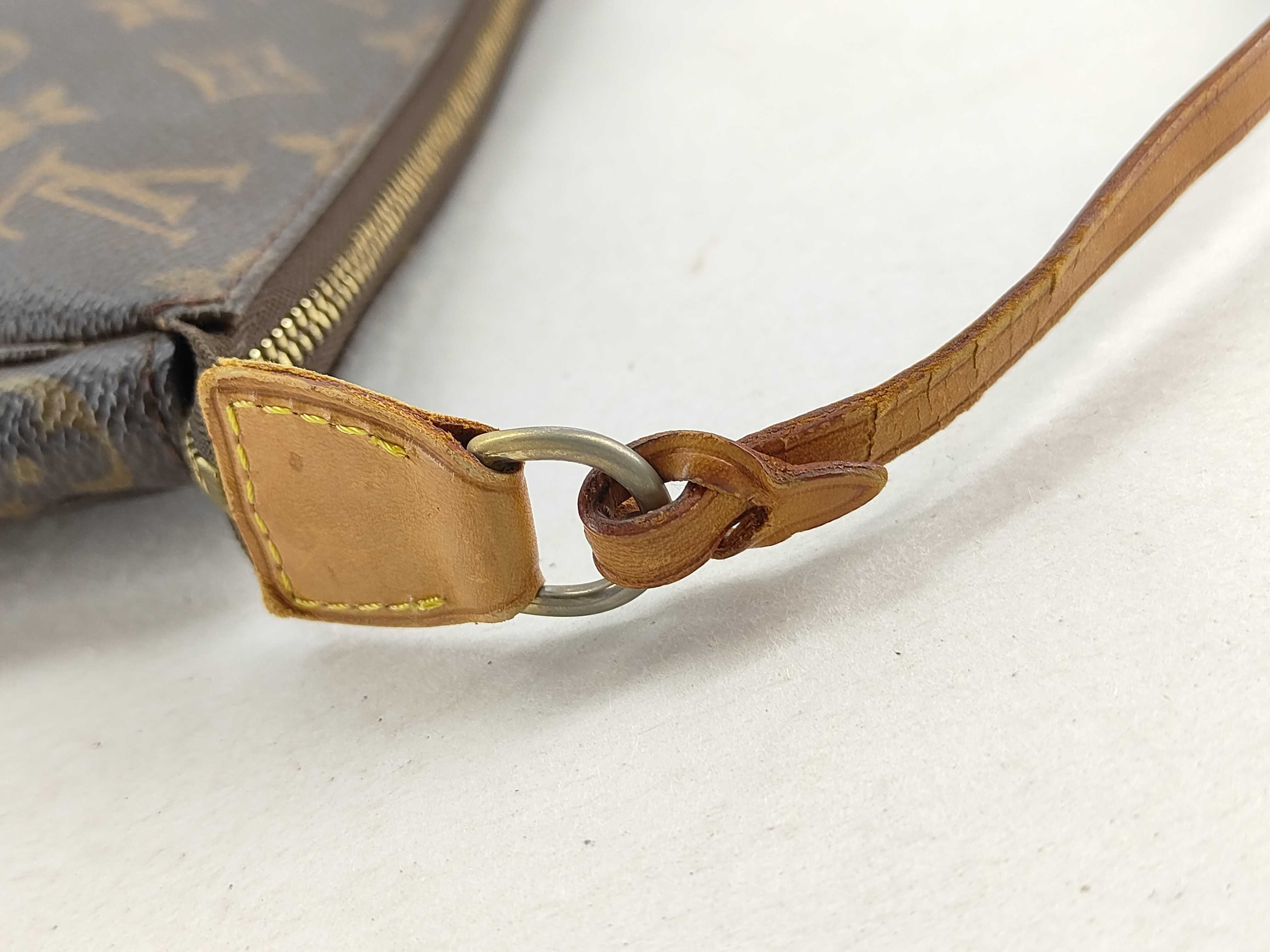 Monogram Vuitton M51980 Pochette Accessoires Handbag Monogram Canvas Brown Shoulder Bag — view 5