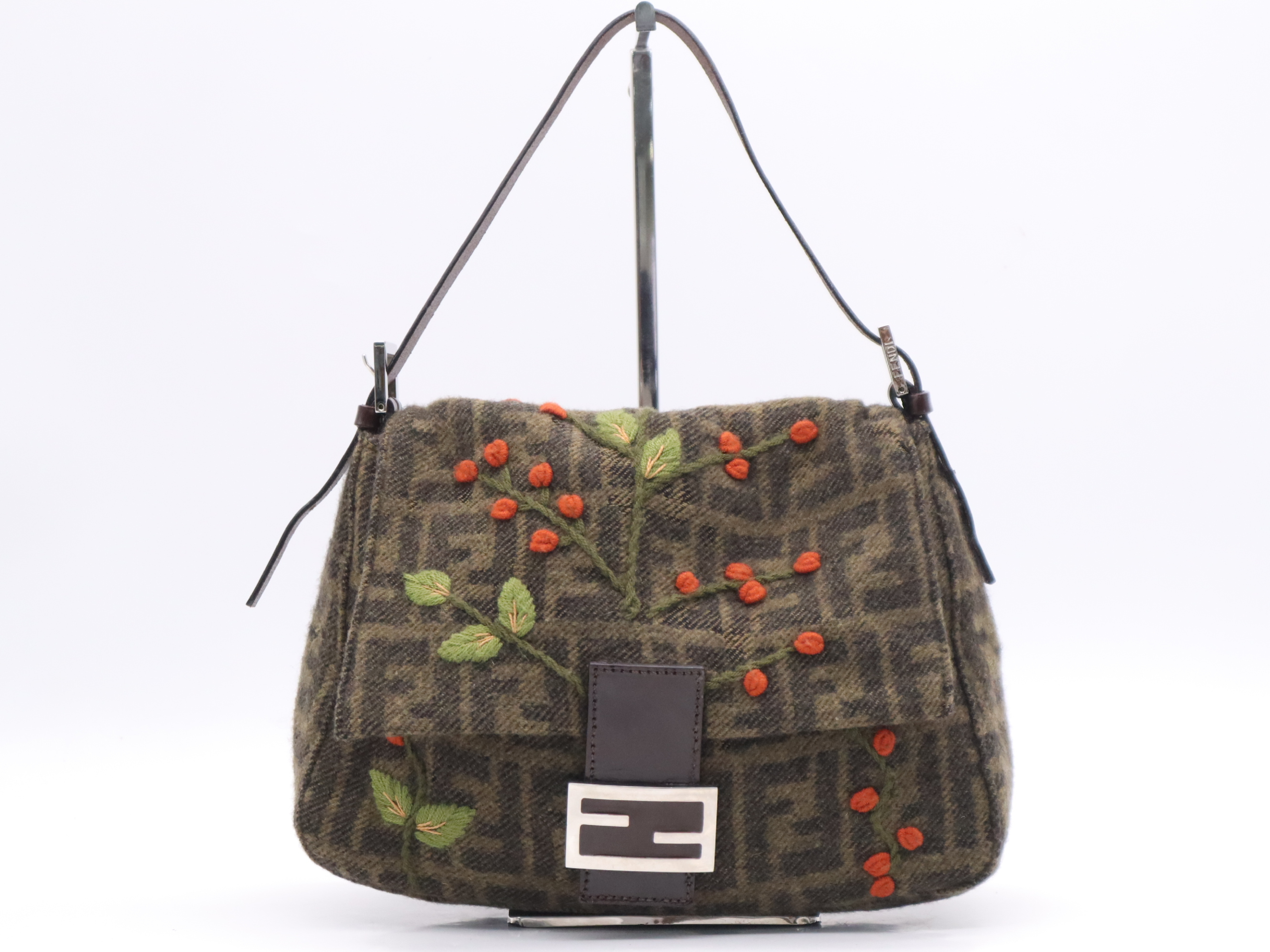 Wool Zucca Mamma Bucket Green Silver Hardware Shoulder Bag