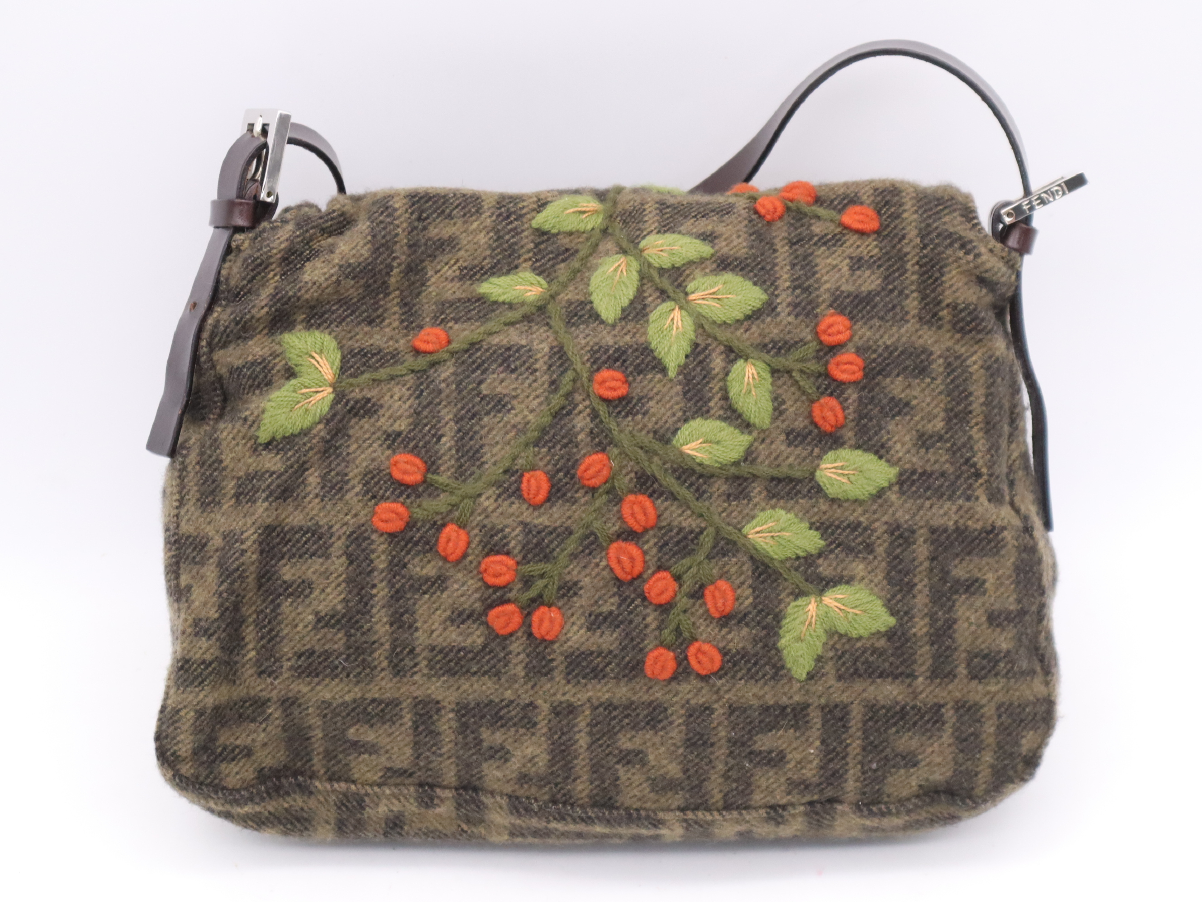 Wool Zucca Mamma Bucket Green Silver Hardware Shoulder Bag — view 2