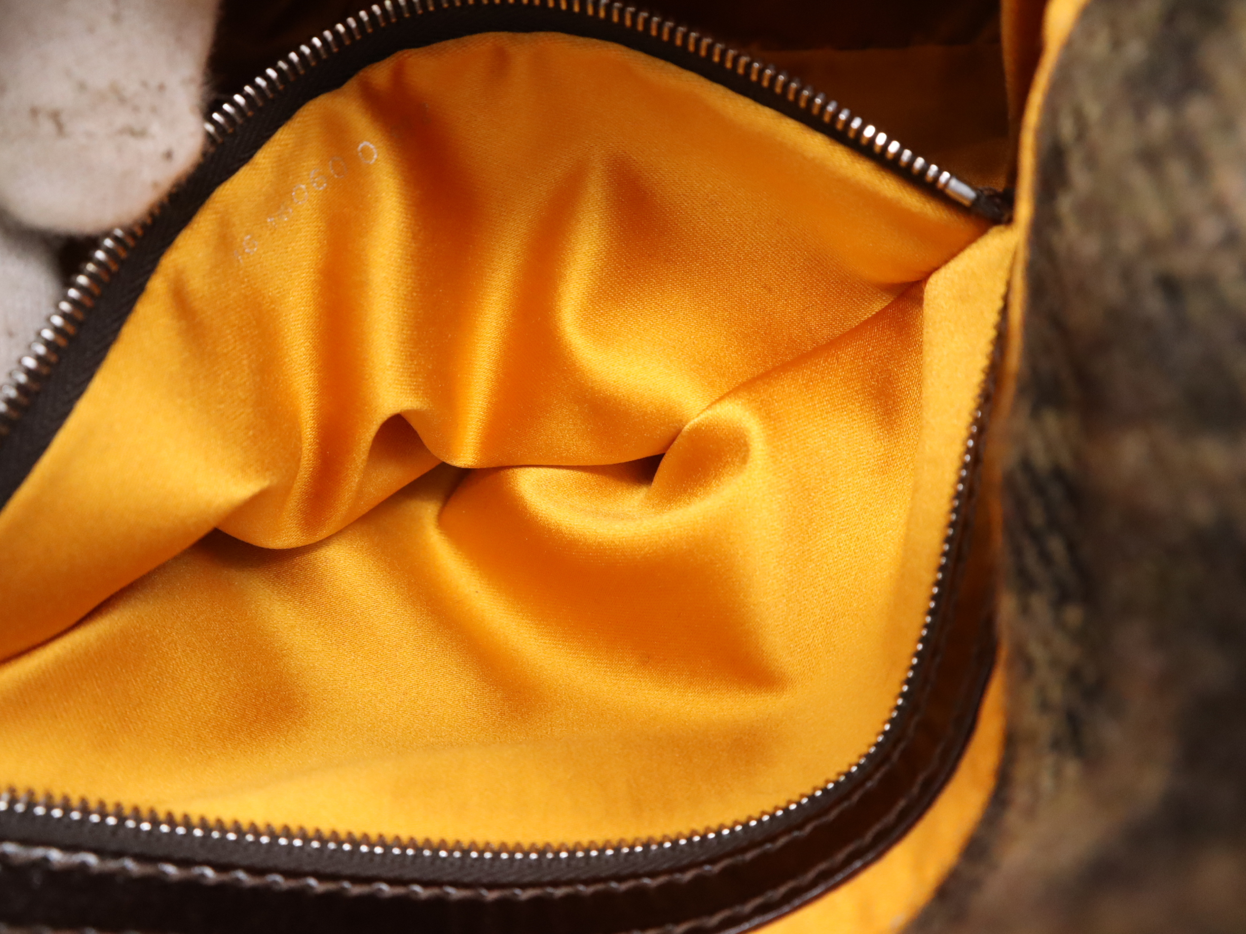 Wool Zucca Mamma Bucket Green Silver Hardware Shoulder Bag — view 13