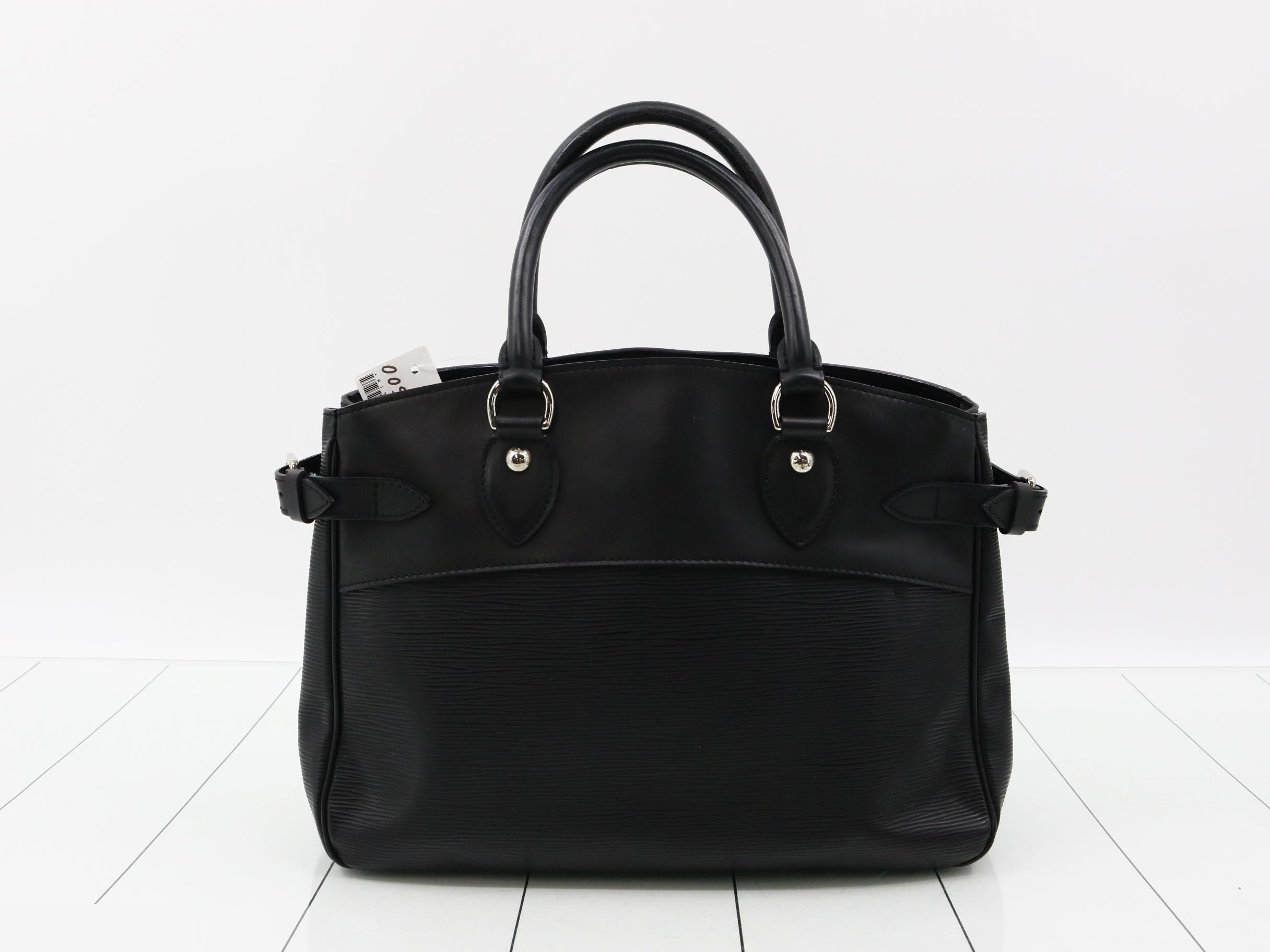 Epi Passy PM Noir Handbag — view 2