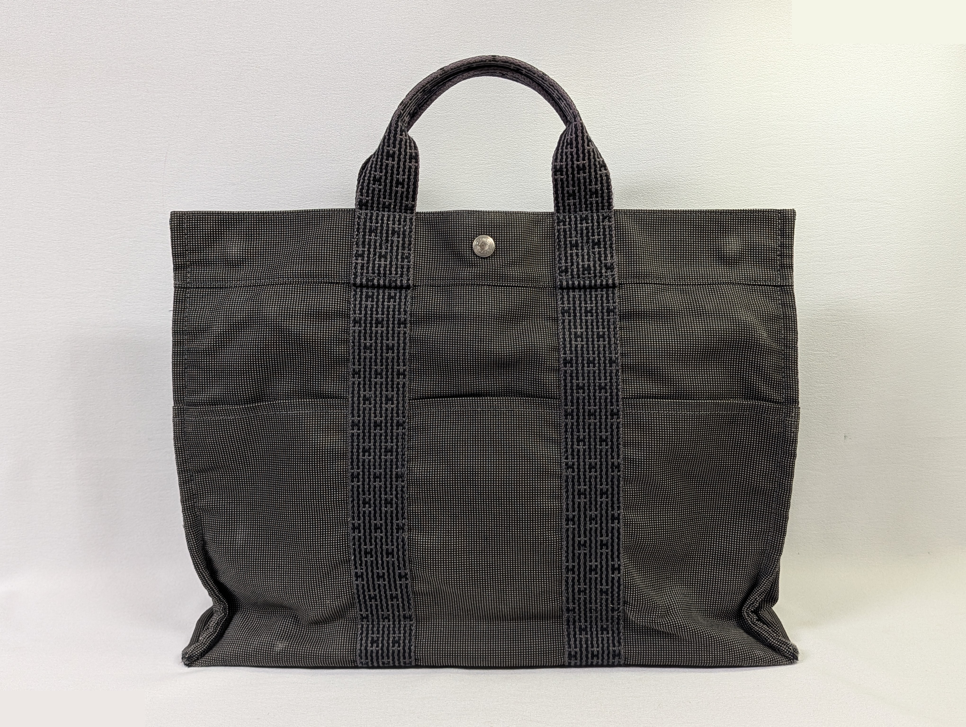 Yell line MM tote bag