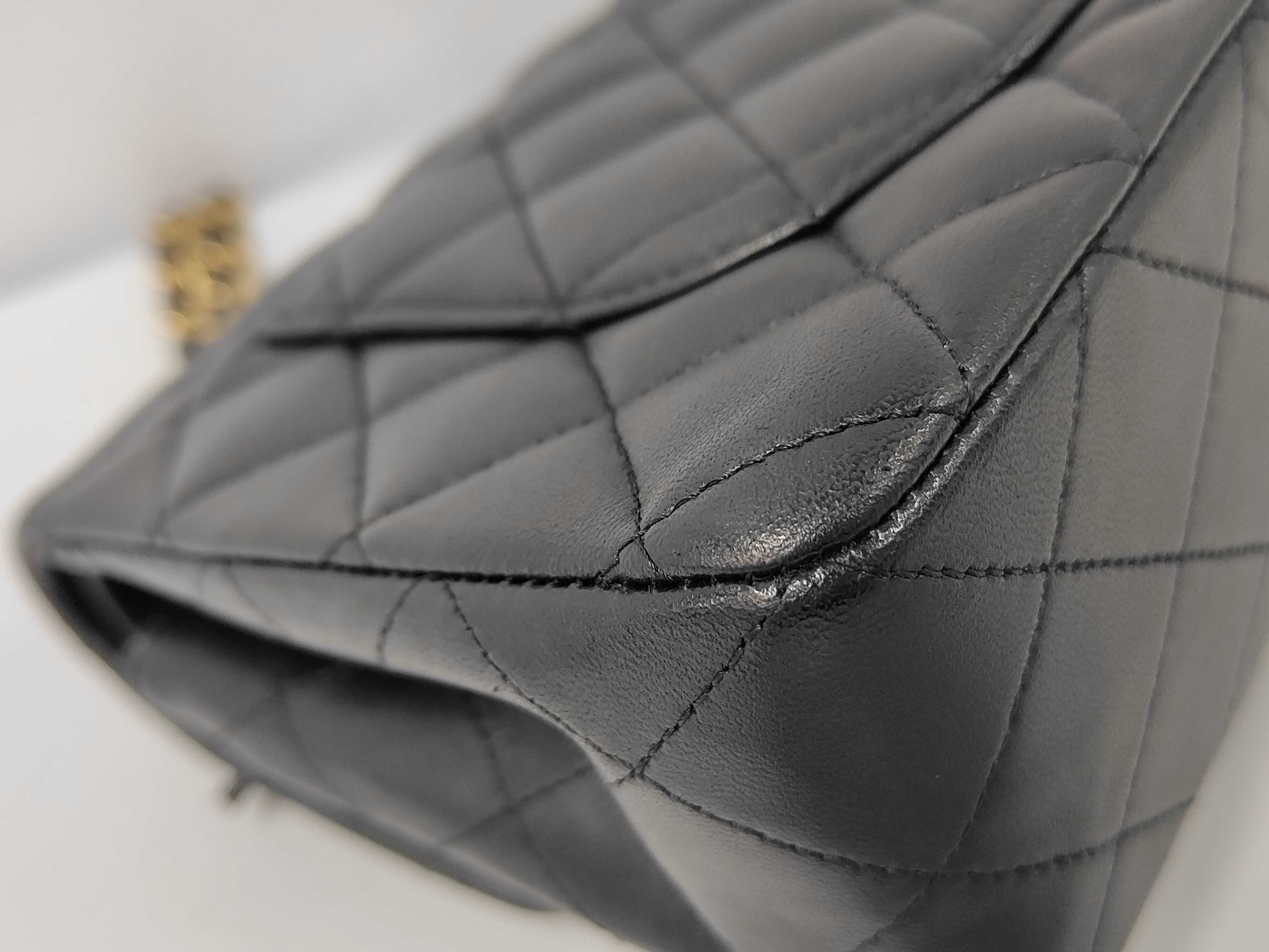 W-Flap 23 Chain Shoulder Bag, Matelassé Lambskin, Black, SS Shoulder Bag — view 4