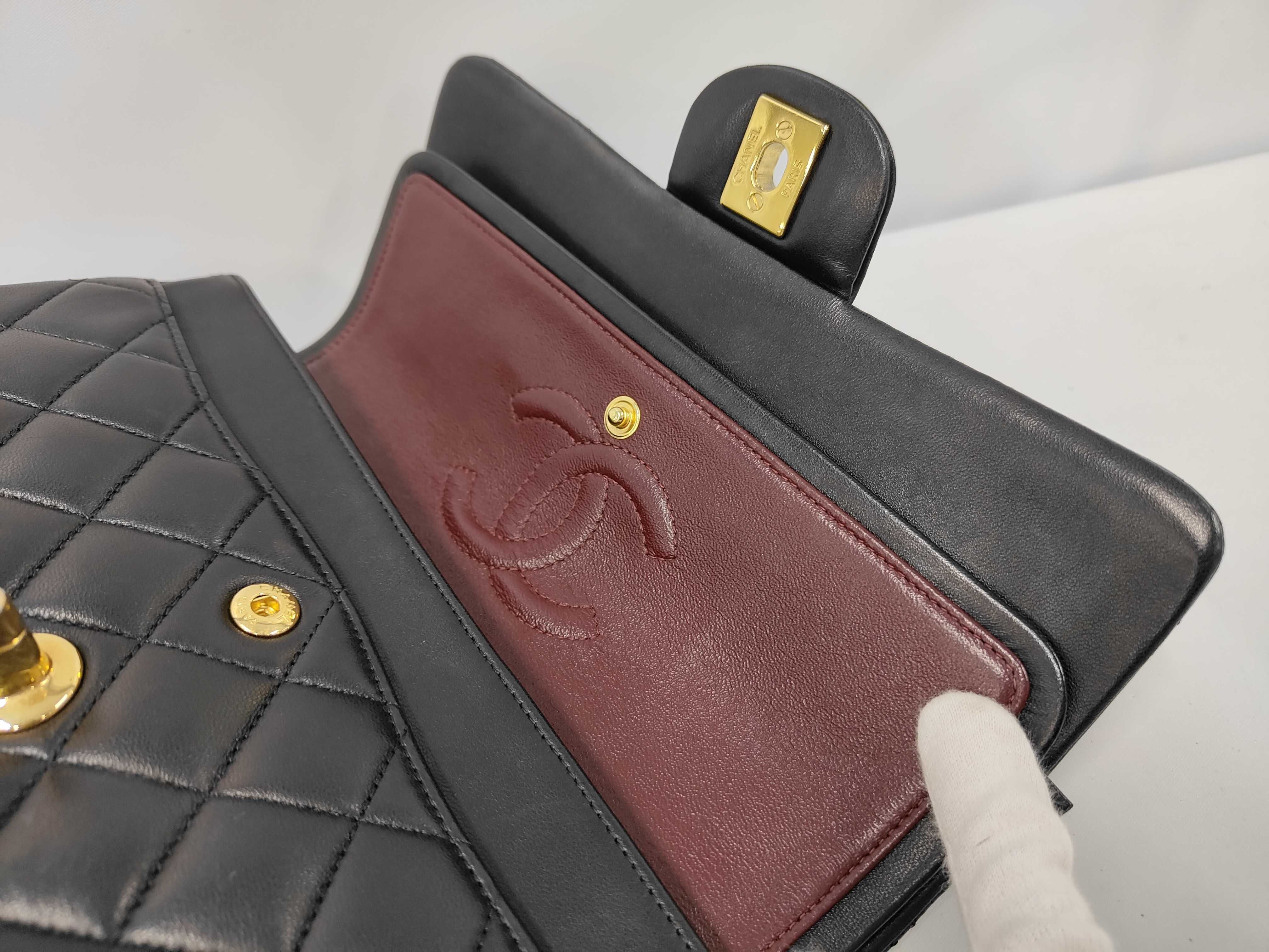 W-Flap 23 Chain Shoulder Bag, Matelassé Lambskin, Black, SS Shoulder Bag — view 7