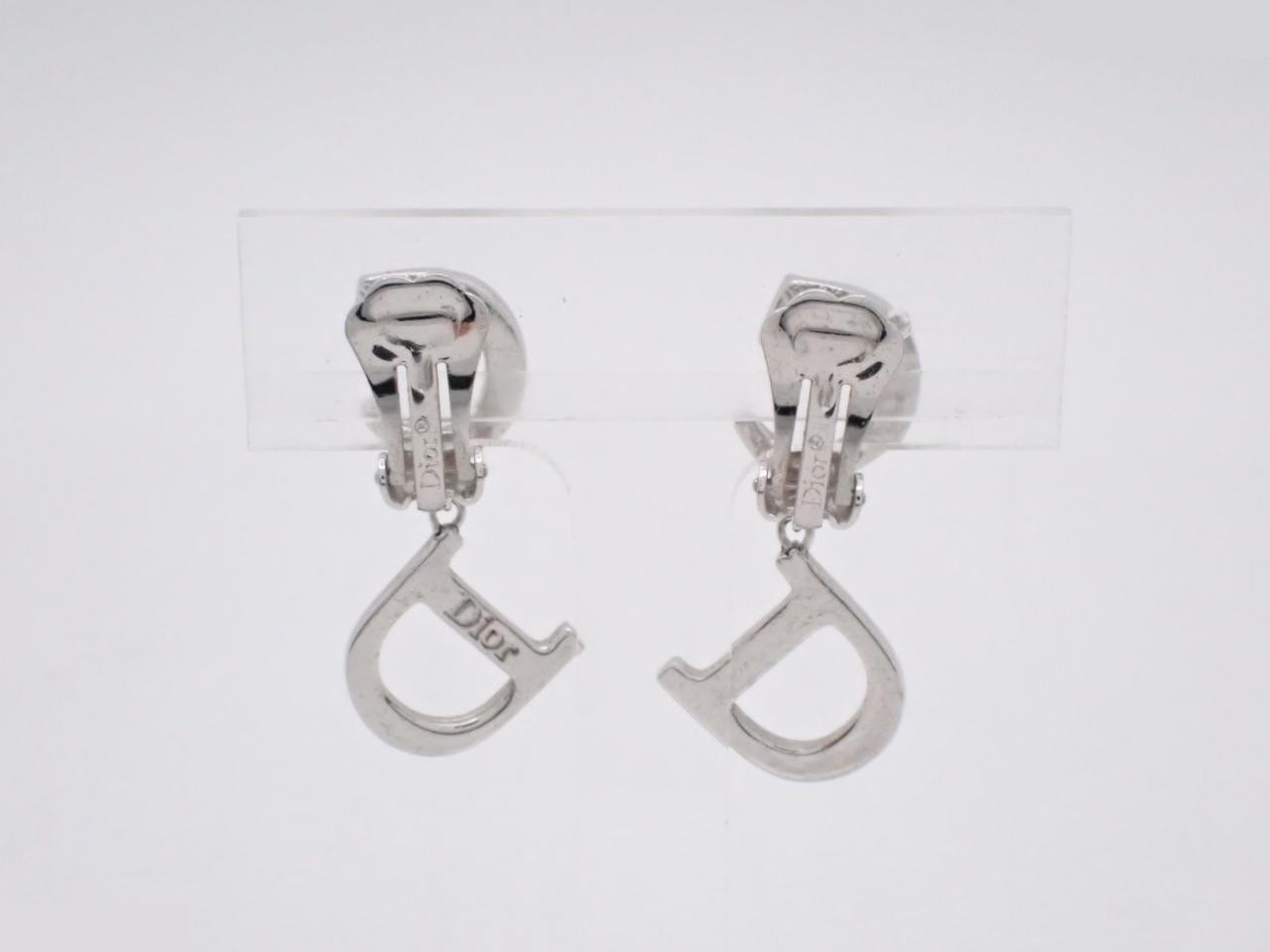 Other lines: Precious metals and earrings — view 2