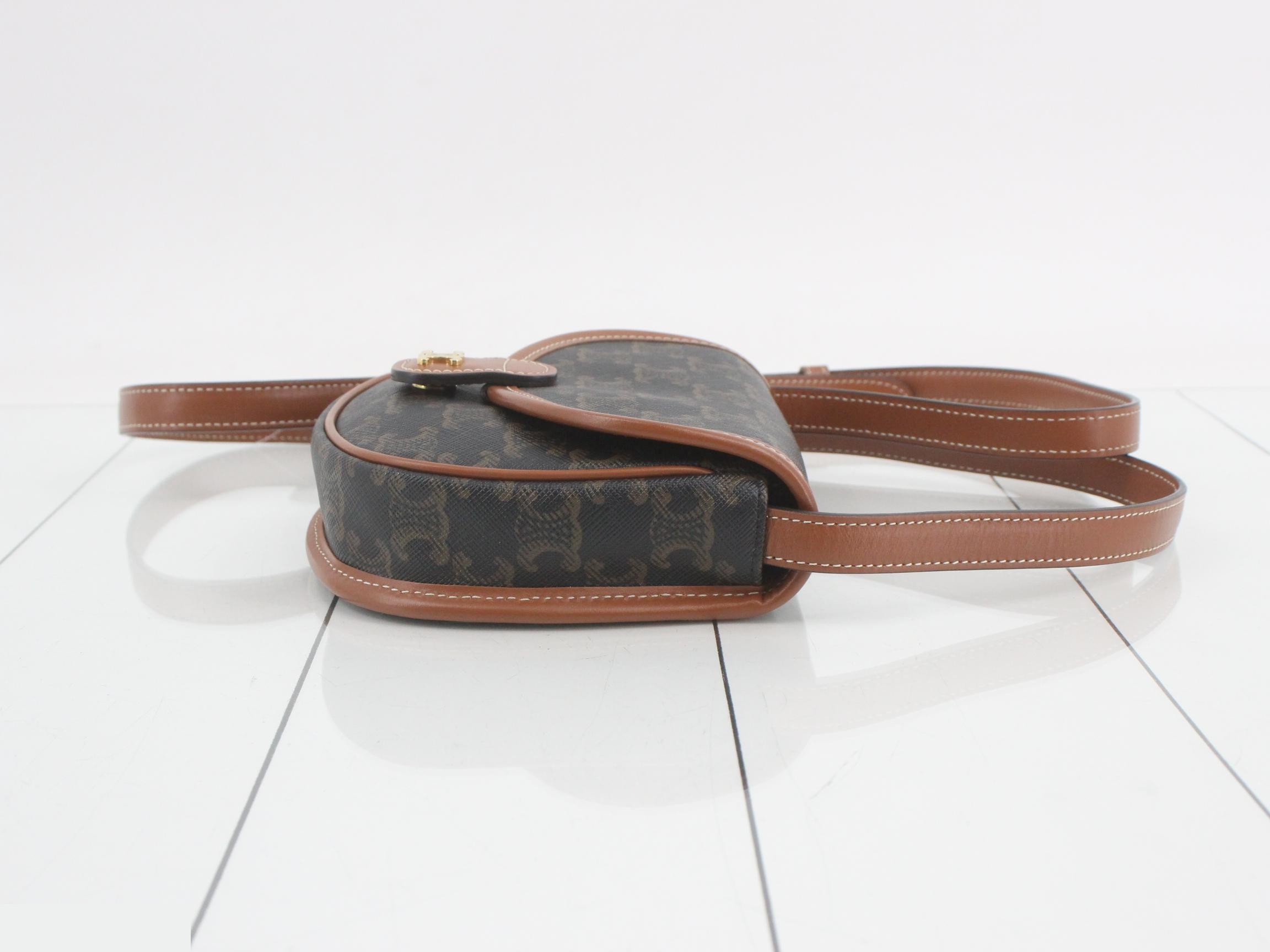 Triomphe Canvas Shoulder Bag — view 3