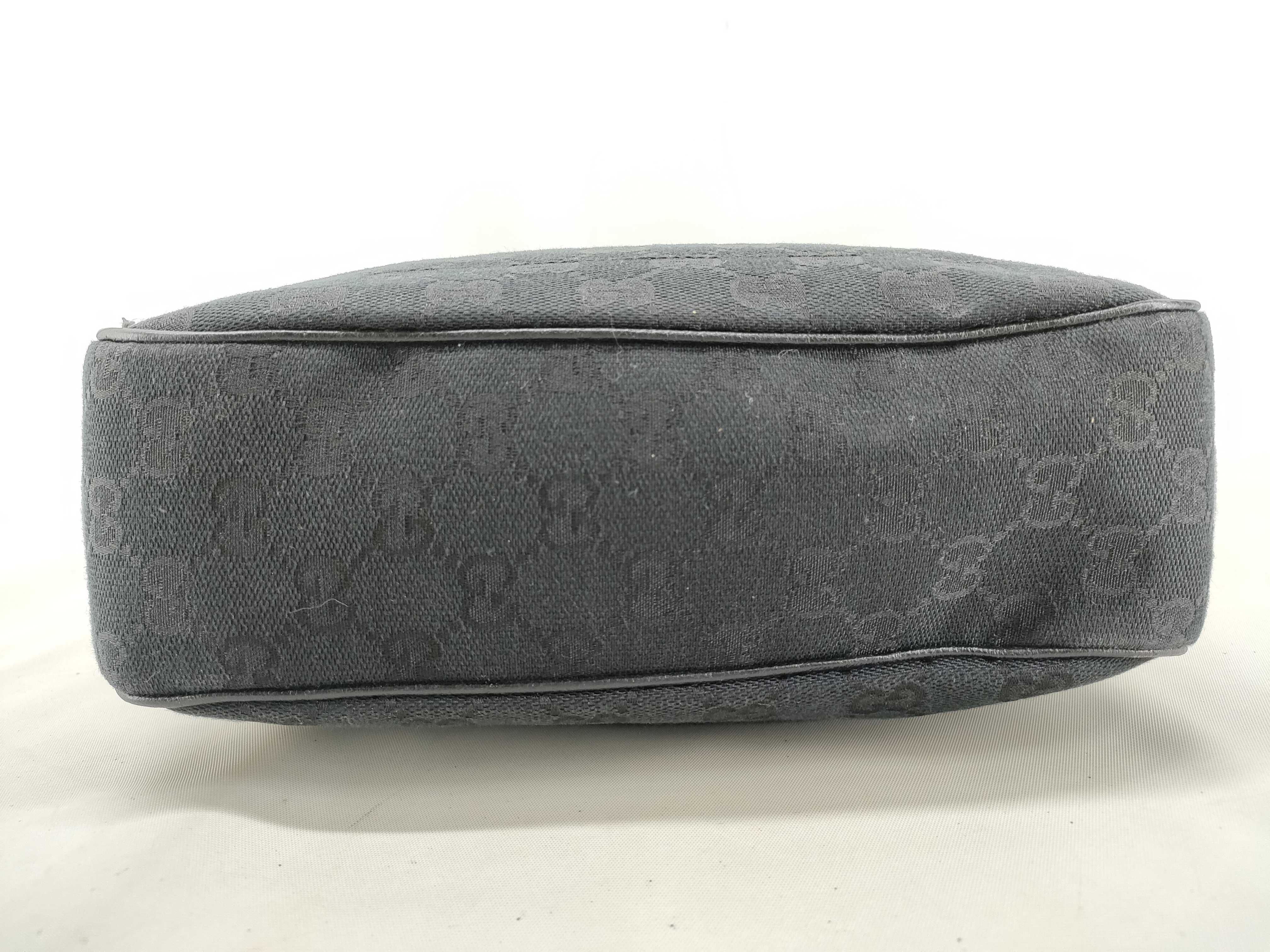 GG Canvas Gucci 145817 Bag Handbag — view 3