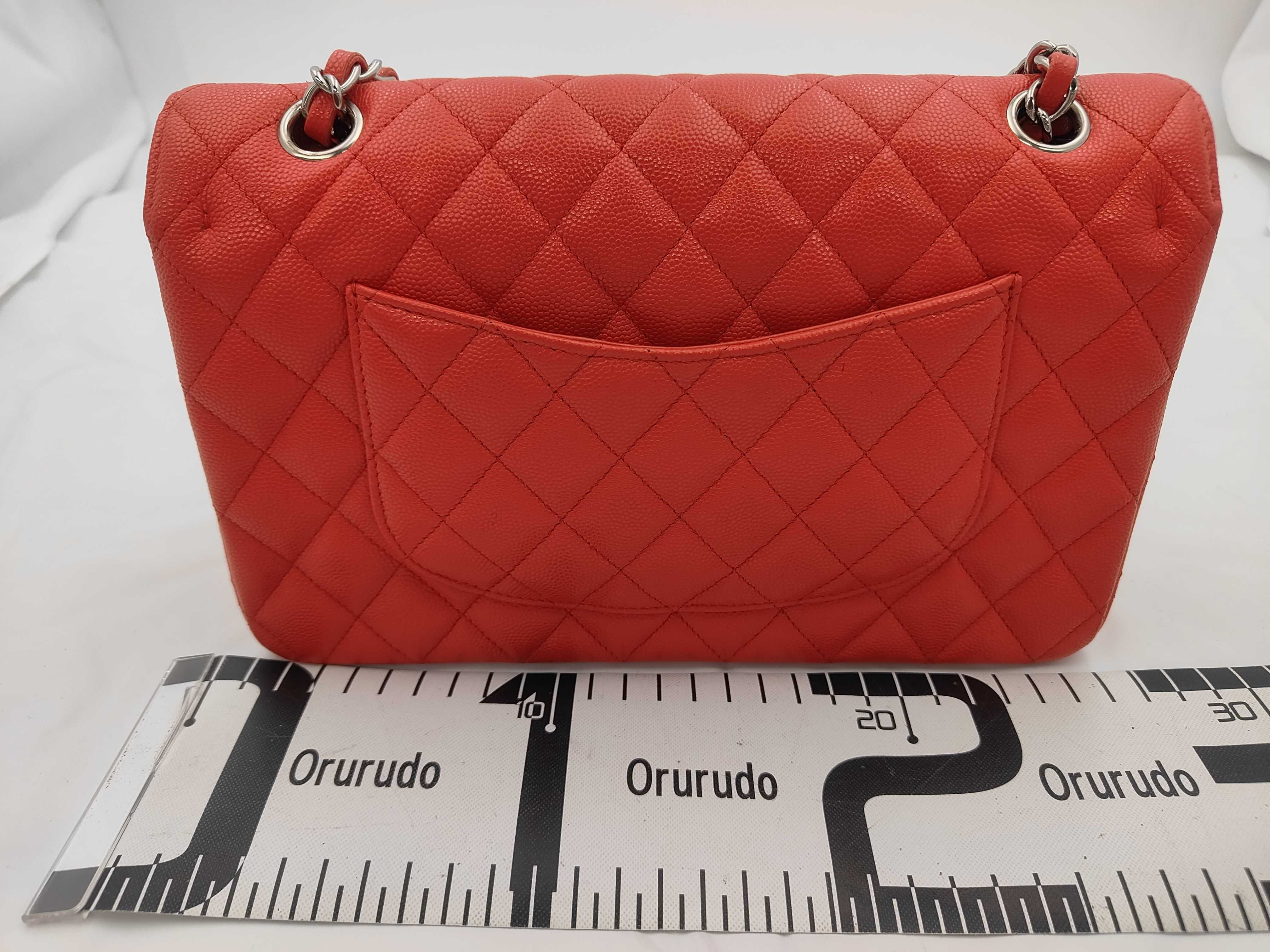 Matelassé 25 Double Flap Caviar Red Chain Shoulder Bag — view 2