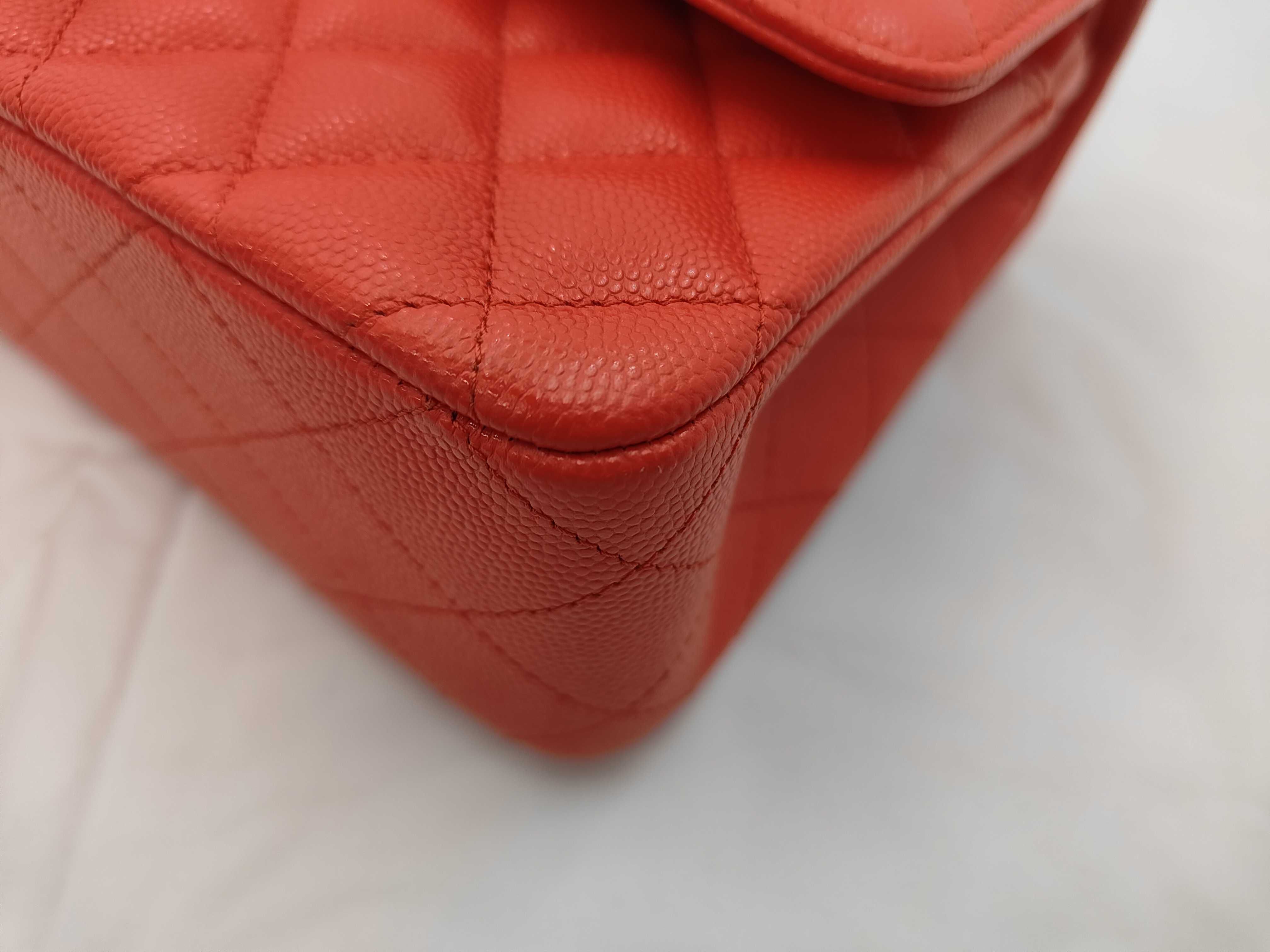 Matelassé 25 Double Flap Caviar Red Chain Shoulder Bag — view 6