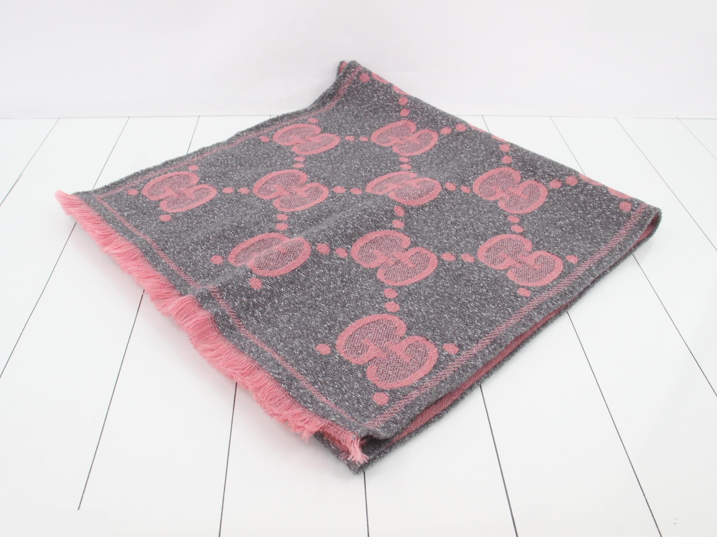 New tag GG glitter scarf gray pink