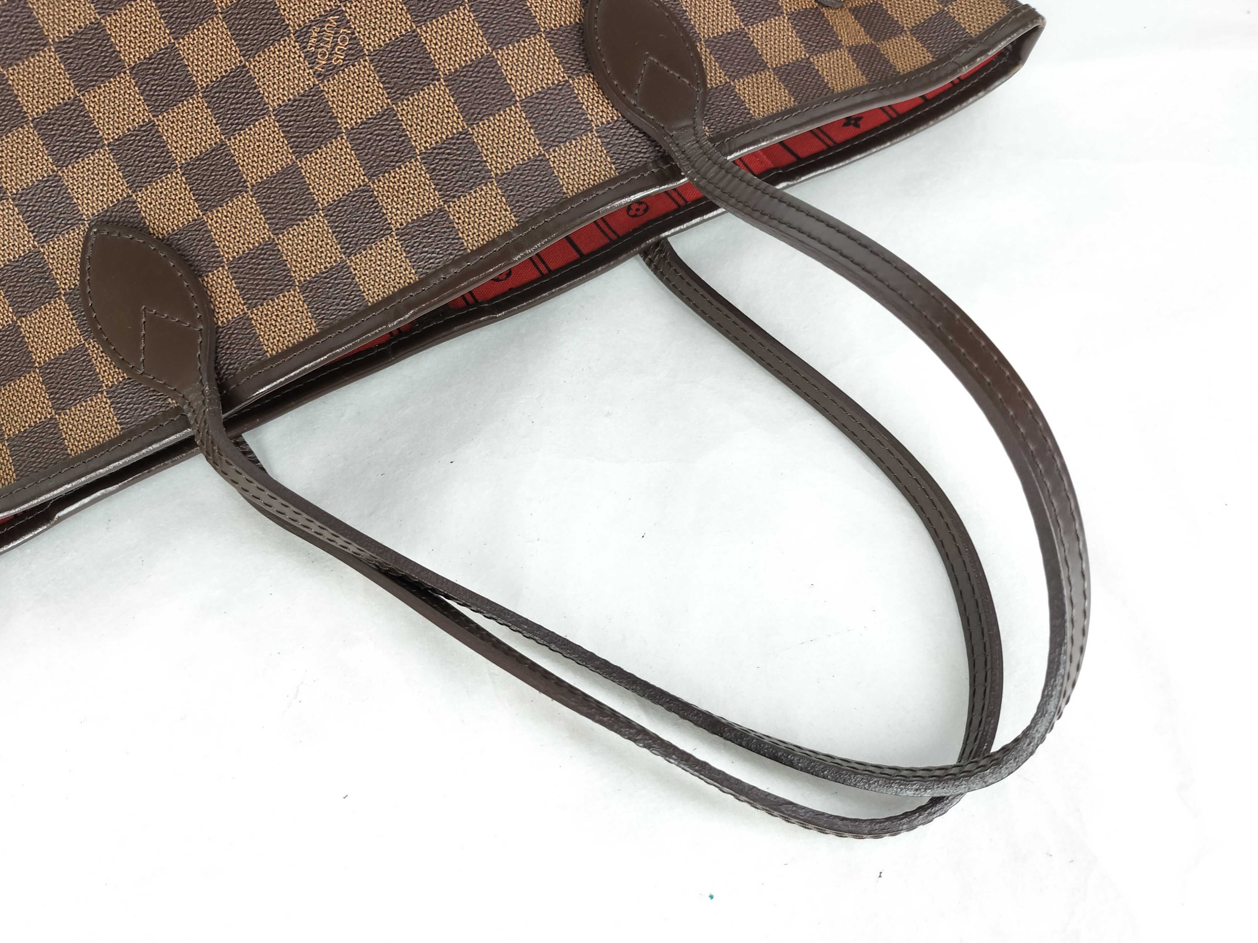 Damier Neverfull MM Tote Bag — view 3
