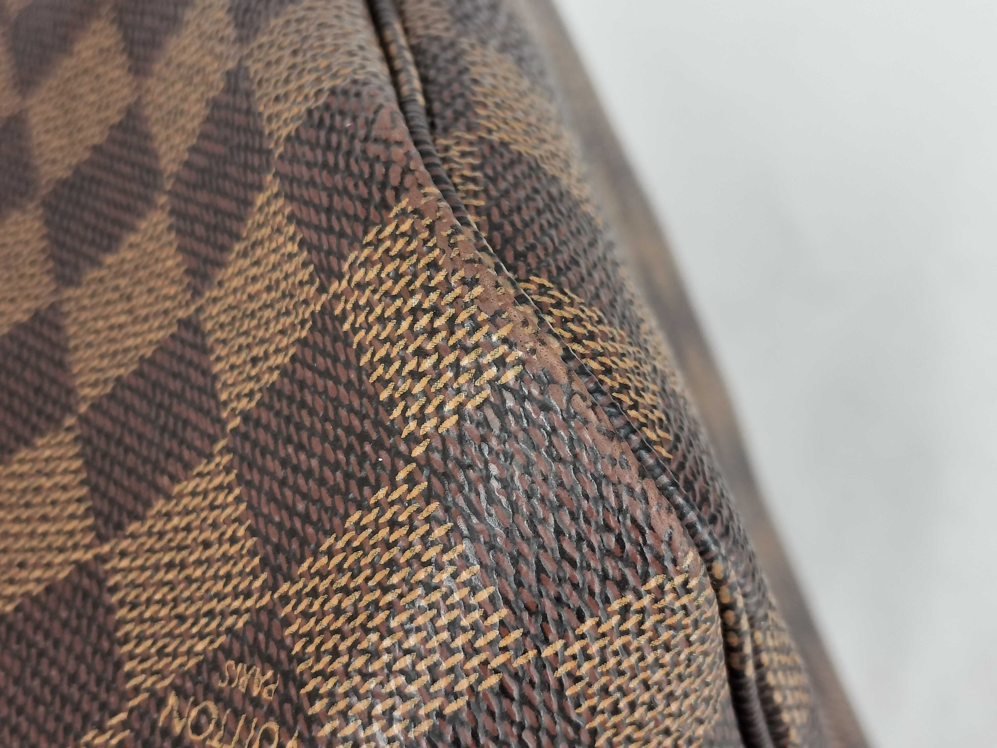 Damier Neverfull MM Tote Bag — view 6