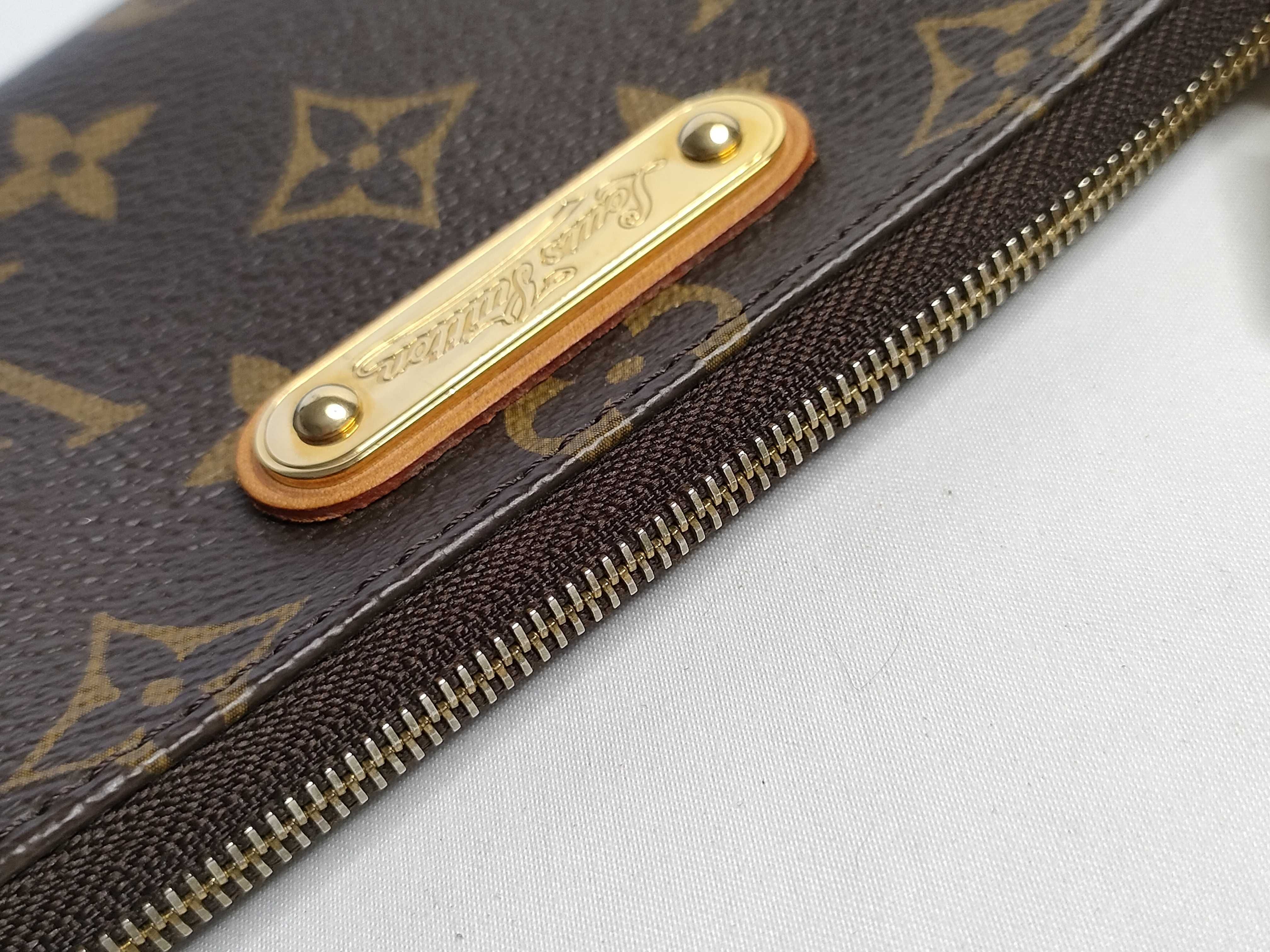 Monogram Louis Vuitton Monogram Pochette Mila Handbag — view 8