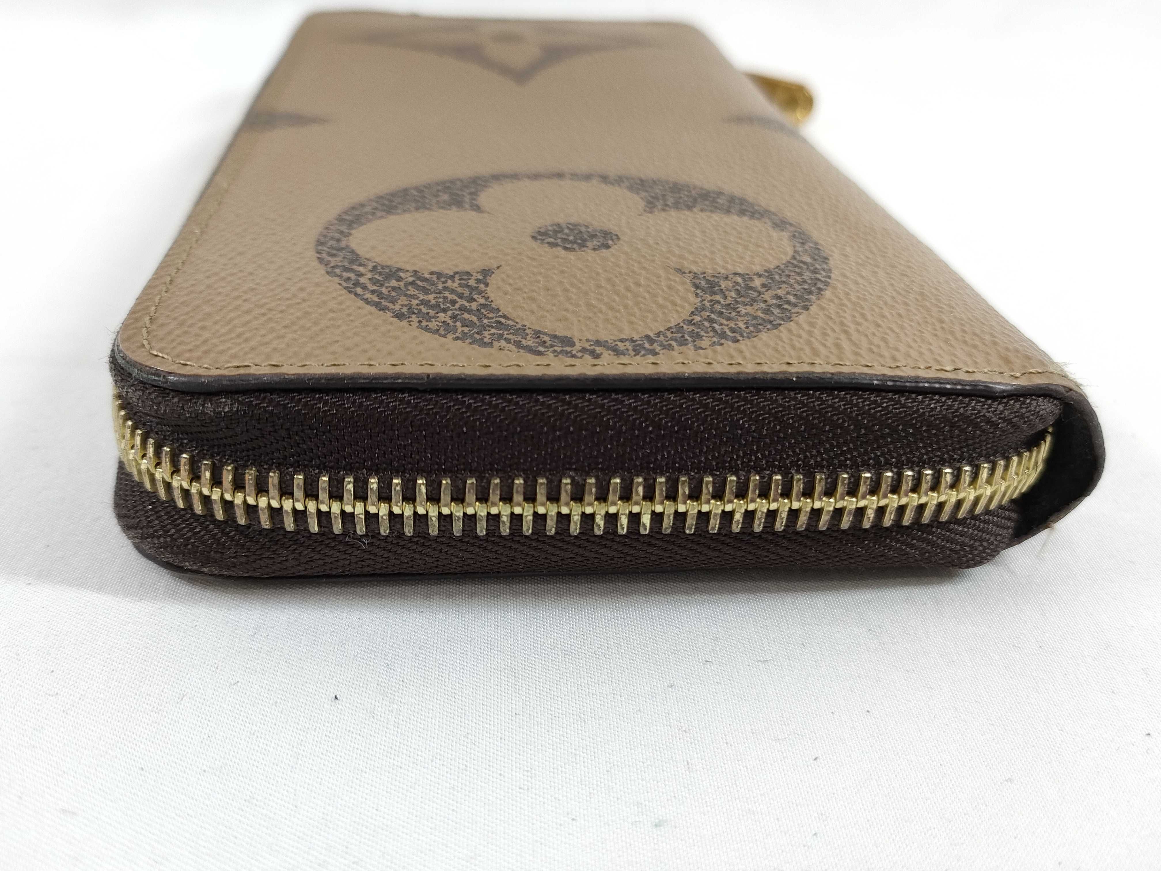 Monogram Giant Reverse Zippy Wallet — view 5