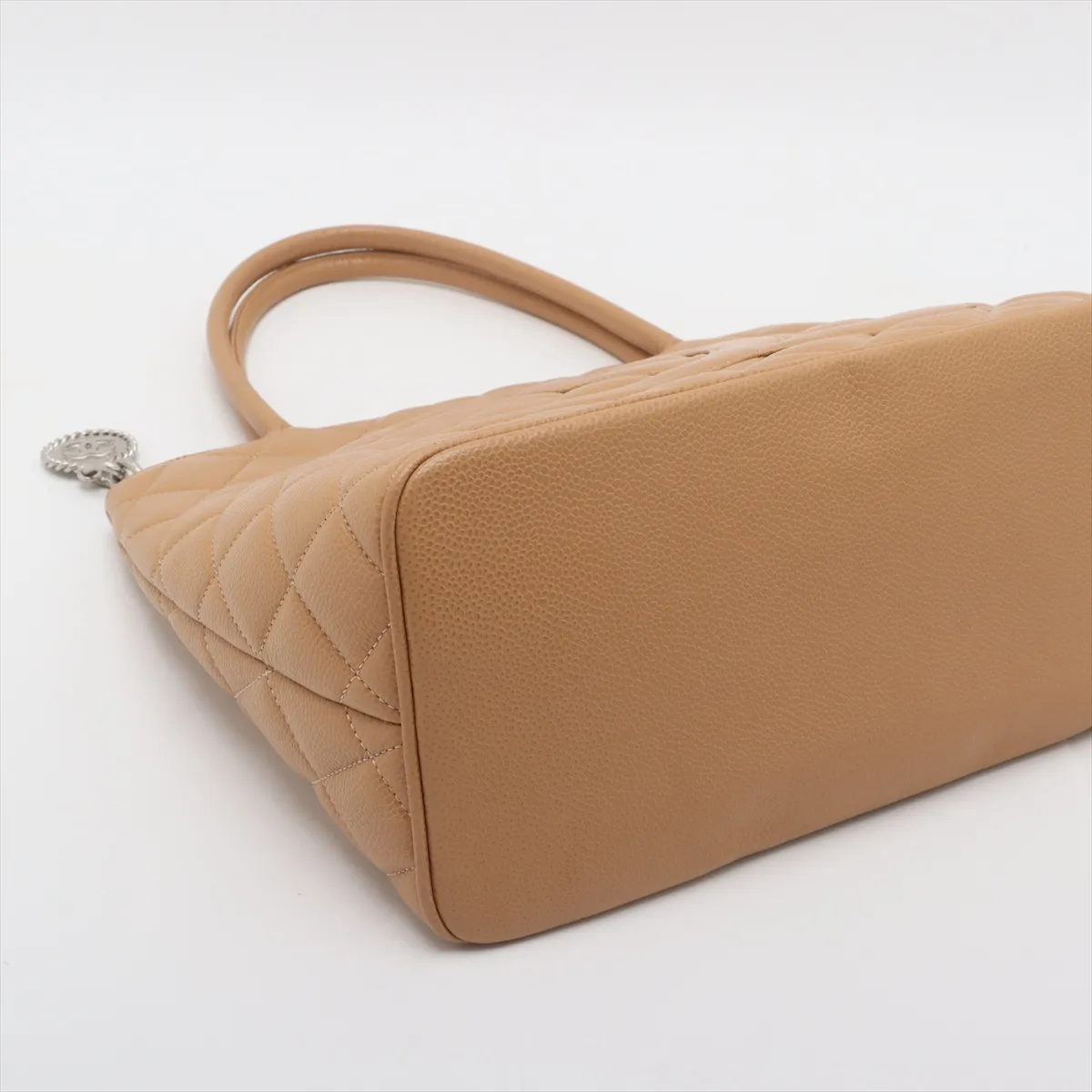 reprint caviar skin tote bag beige silver hardware 6283966 6th series — view 4