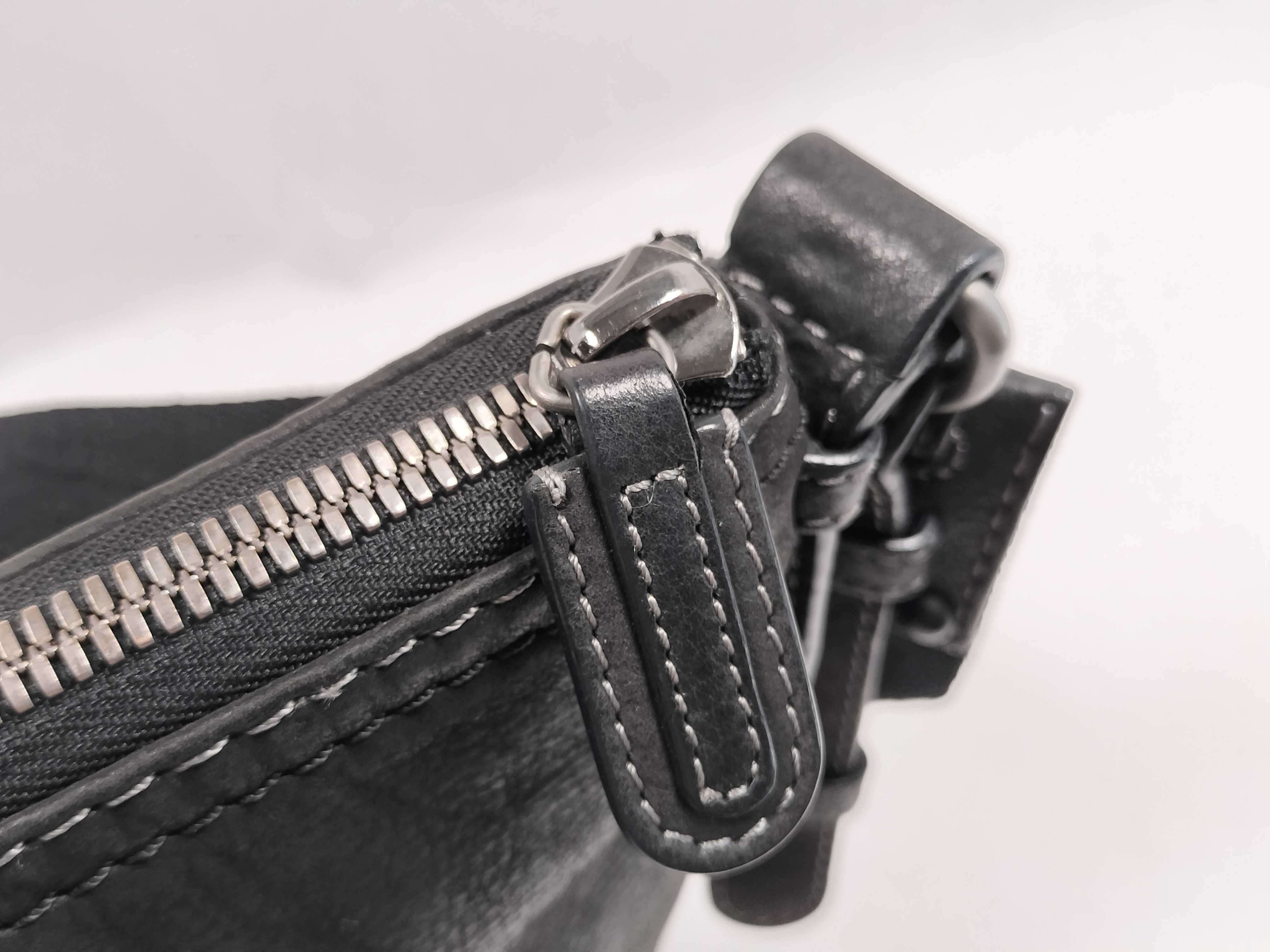 Leather Anagram Shoulder Bag — view 9