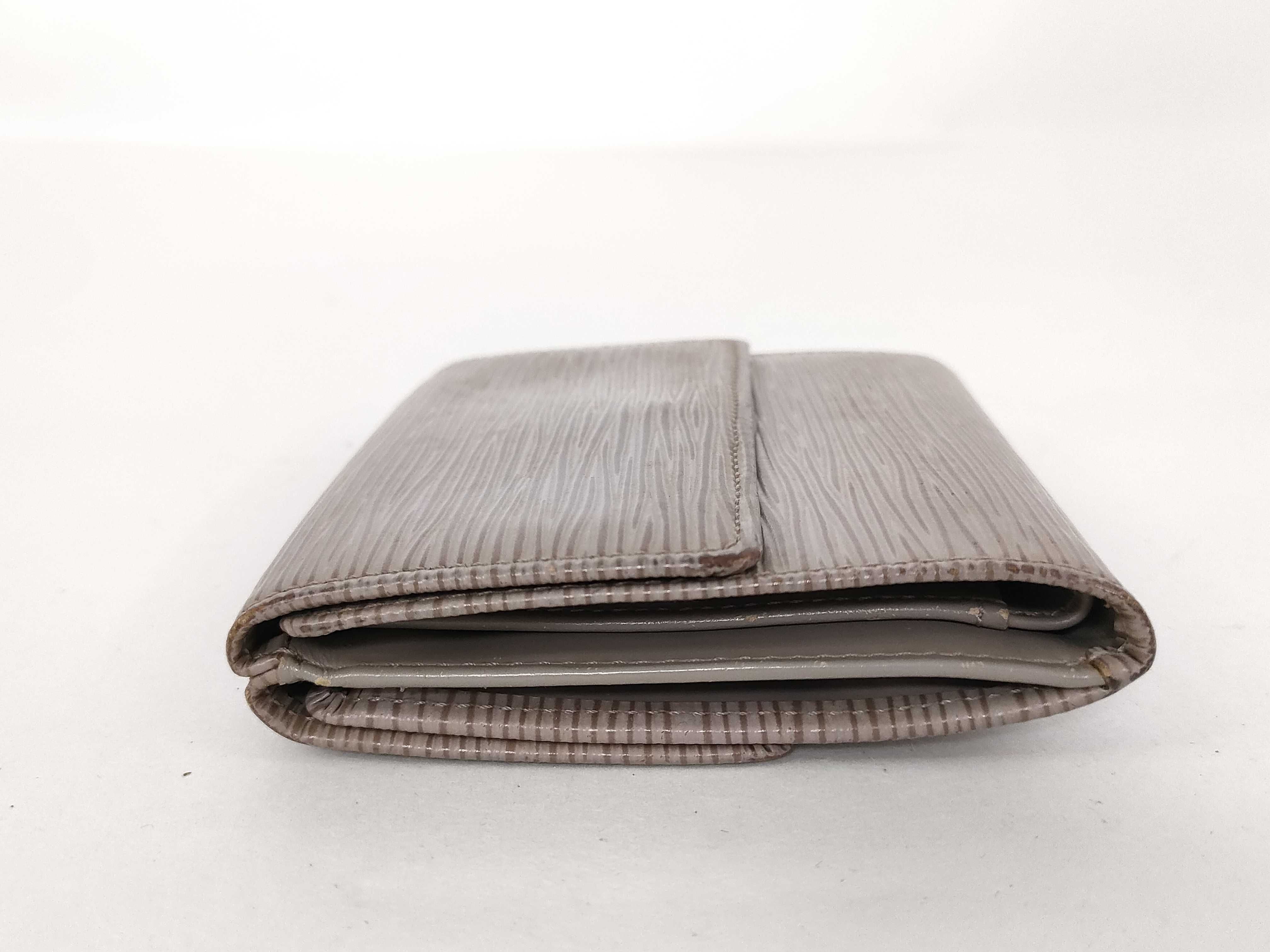 Epi Louis Vuitton Epi Elise Double Snap Folding Wallet — view 4