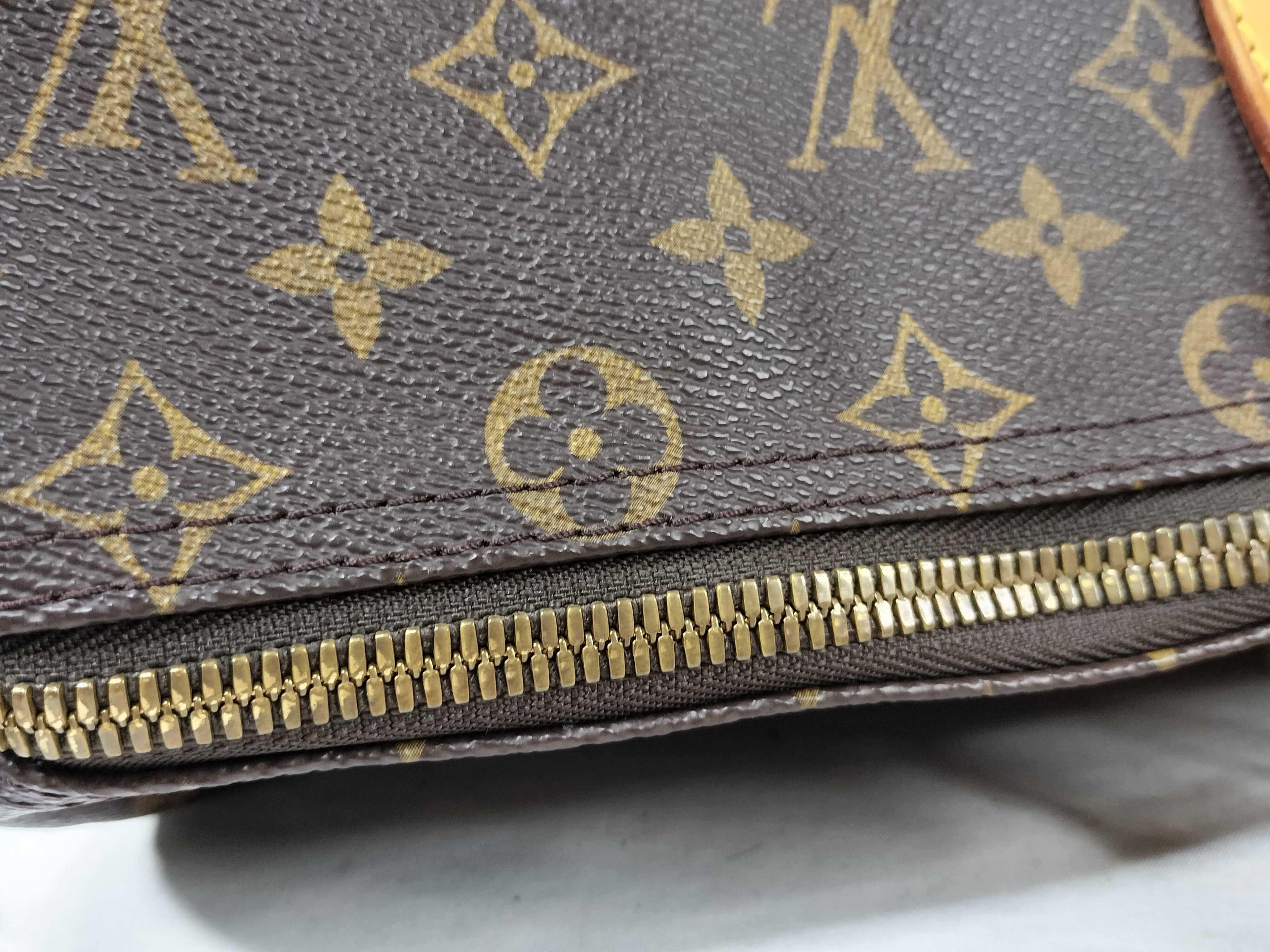 Monogram LV Keepall 45 Boston Bag — view 6