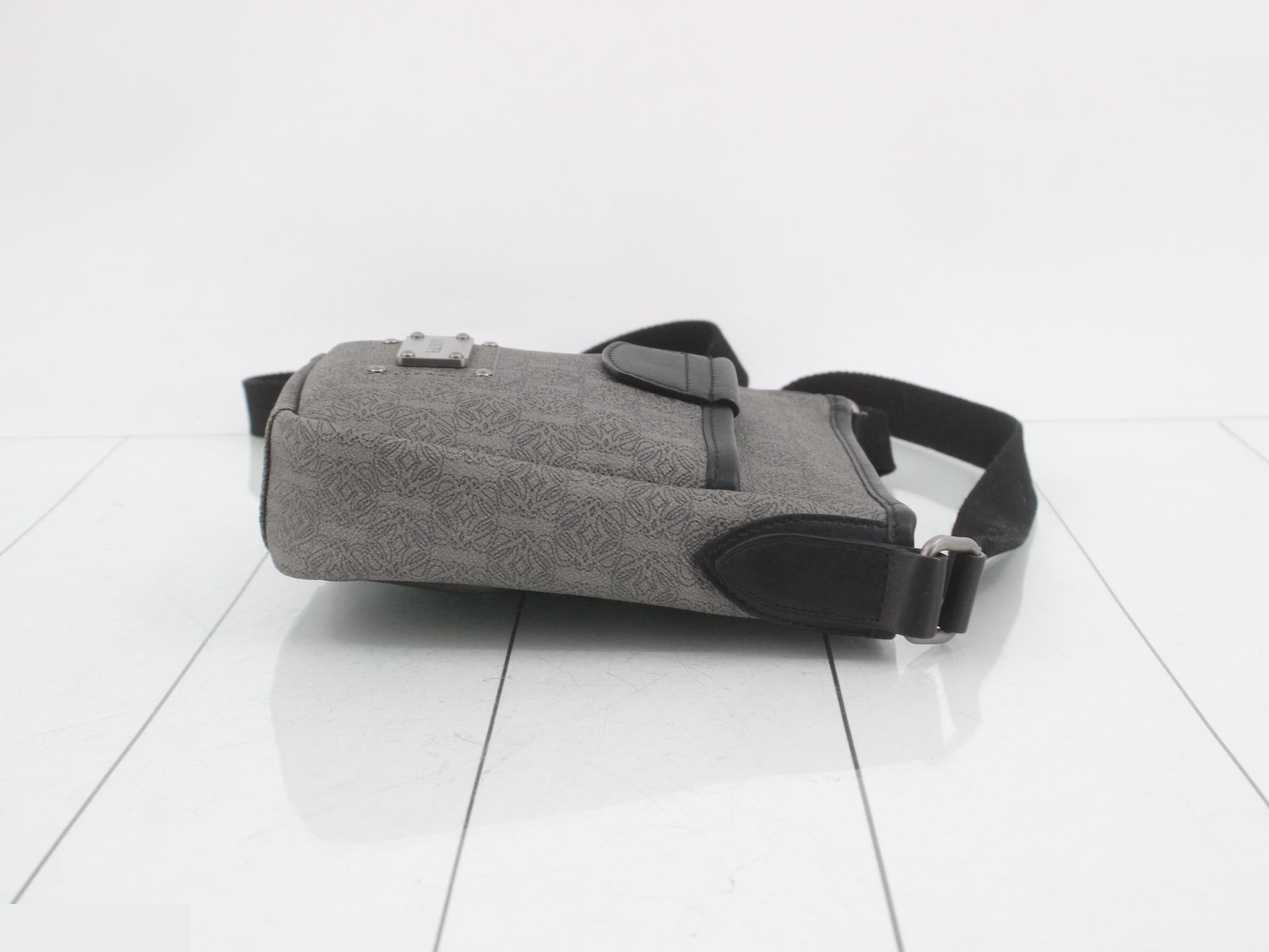 Other lines: Bags and shoulder bags — view 3