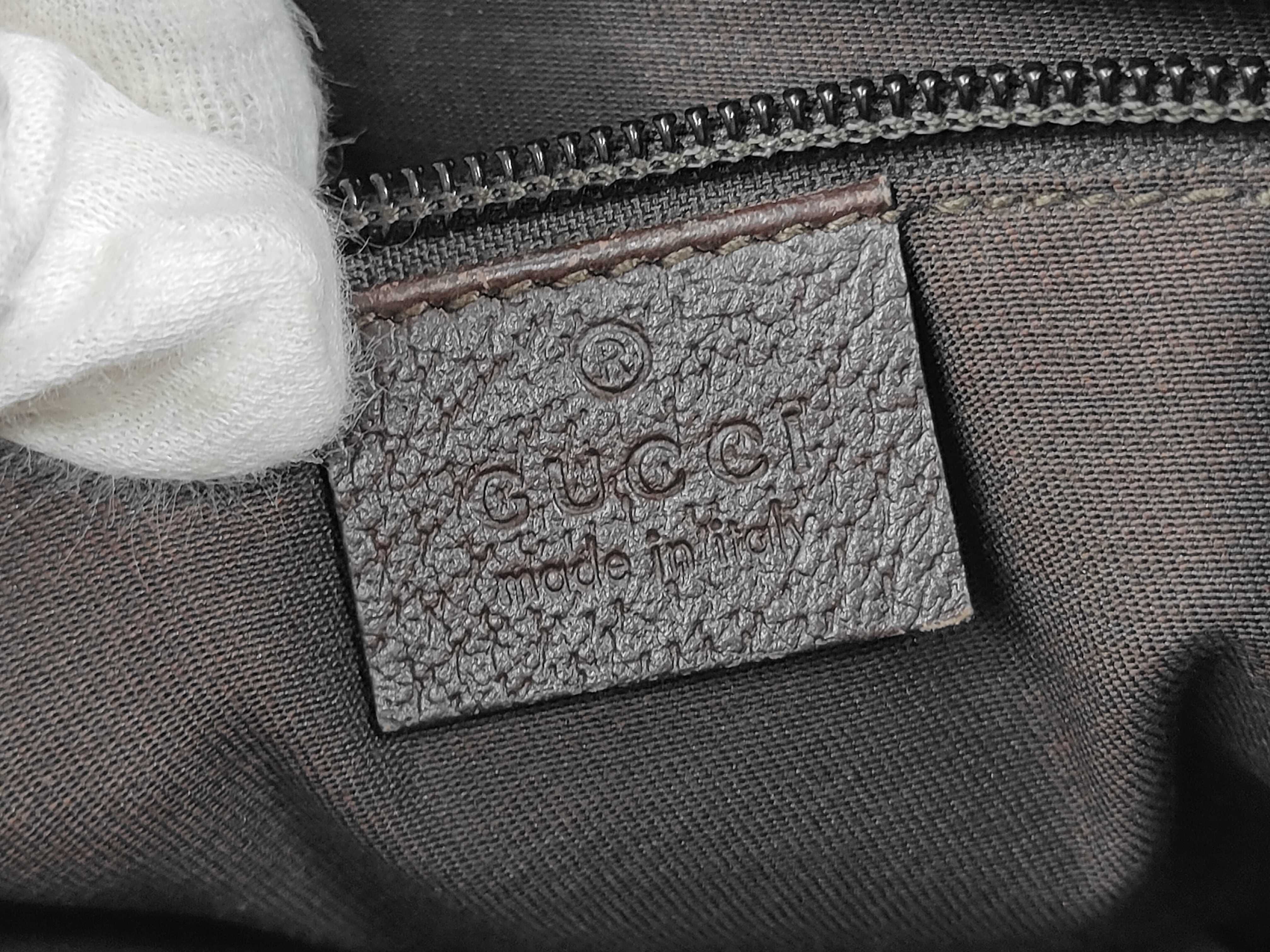 GG Canvas Shoulder Bag — view 10