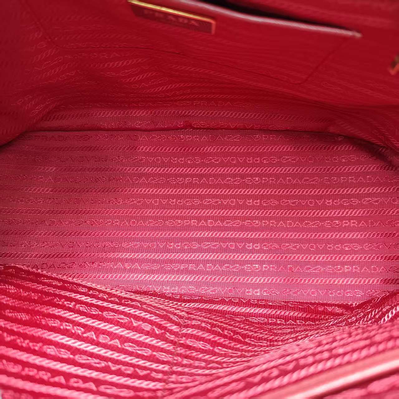 【*Shipped from: China*】PRADA Galleria Leather Handbag — view 6