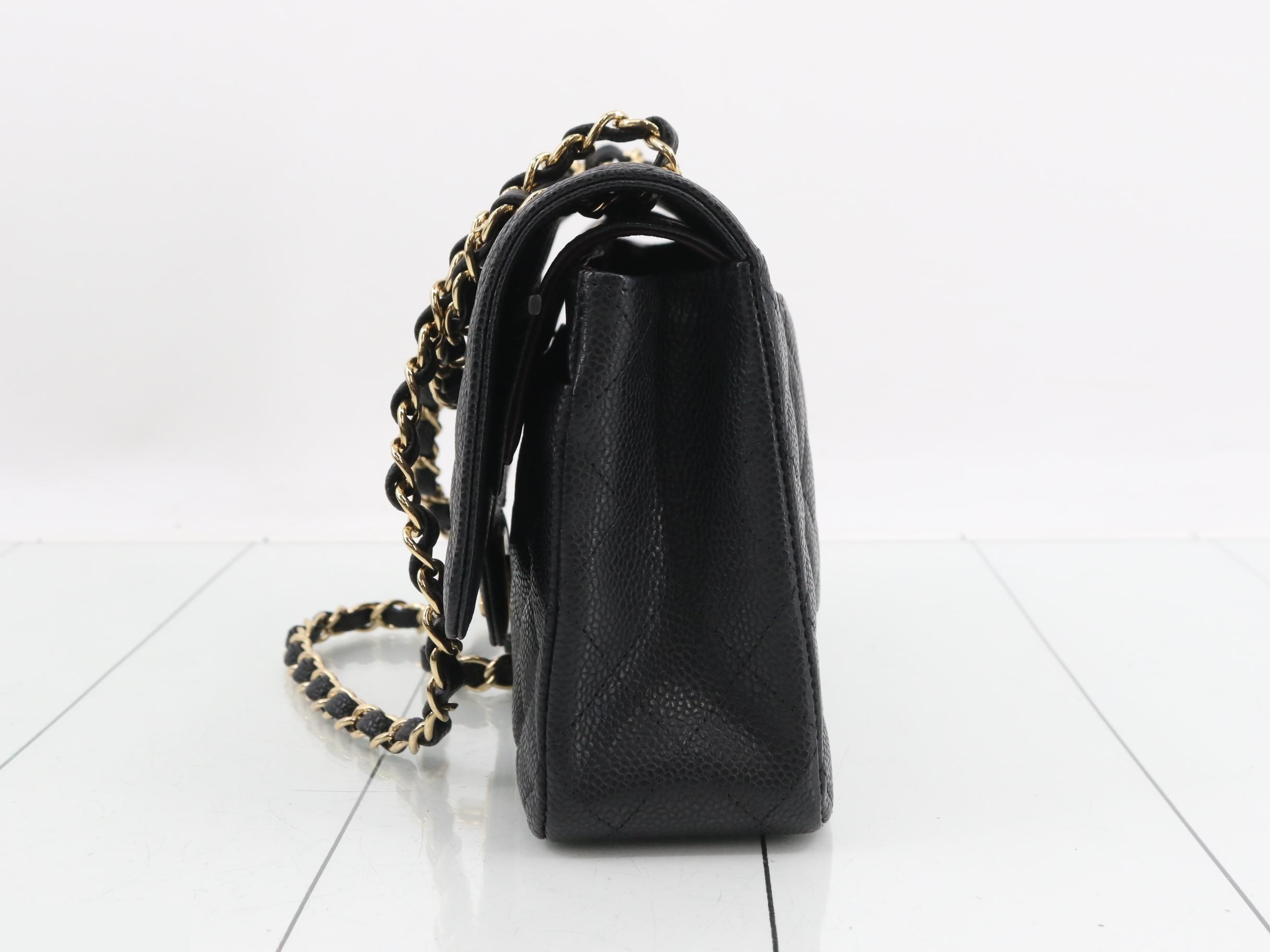 Matelassé (bag) - Shoulder bag — view 3
