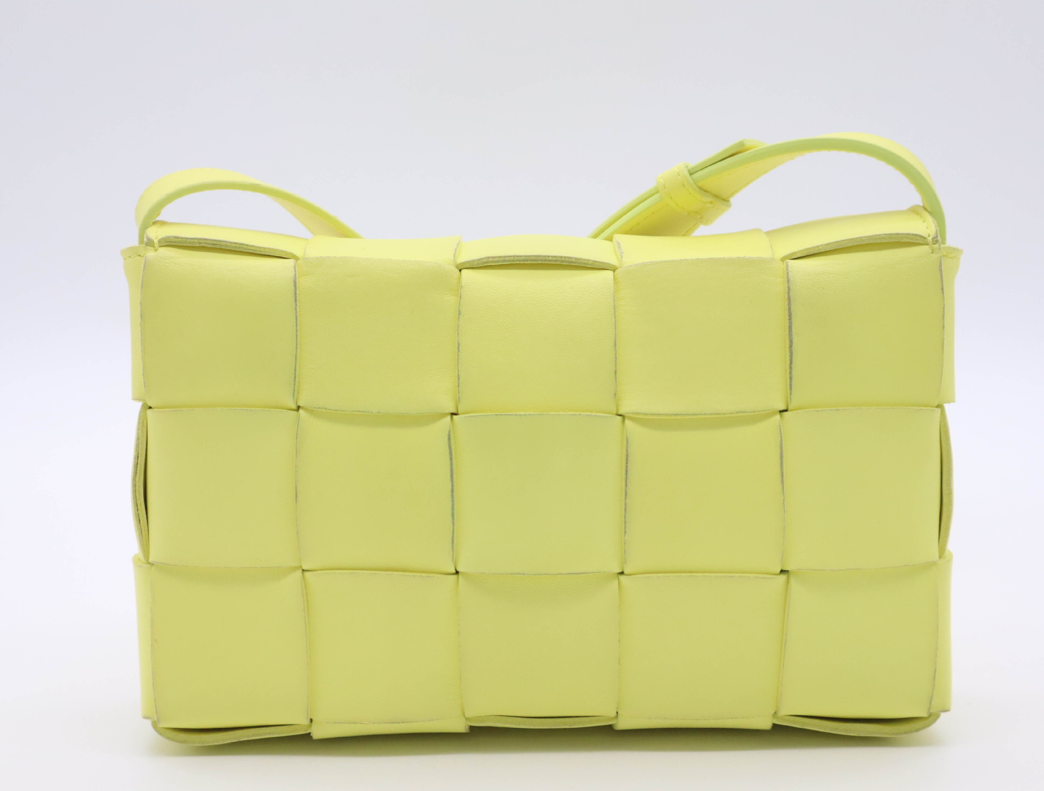 Leather Maxi Intrecciato Cassette Shoulder Bag, Light Yellow - Shoulder Bag — view 2