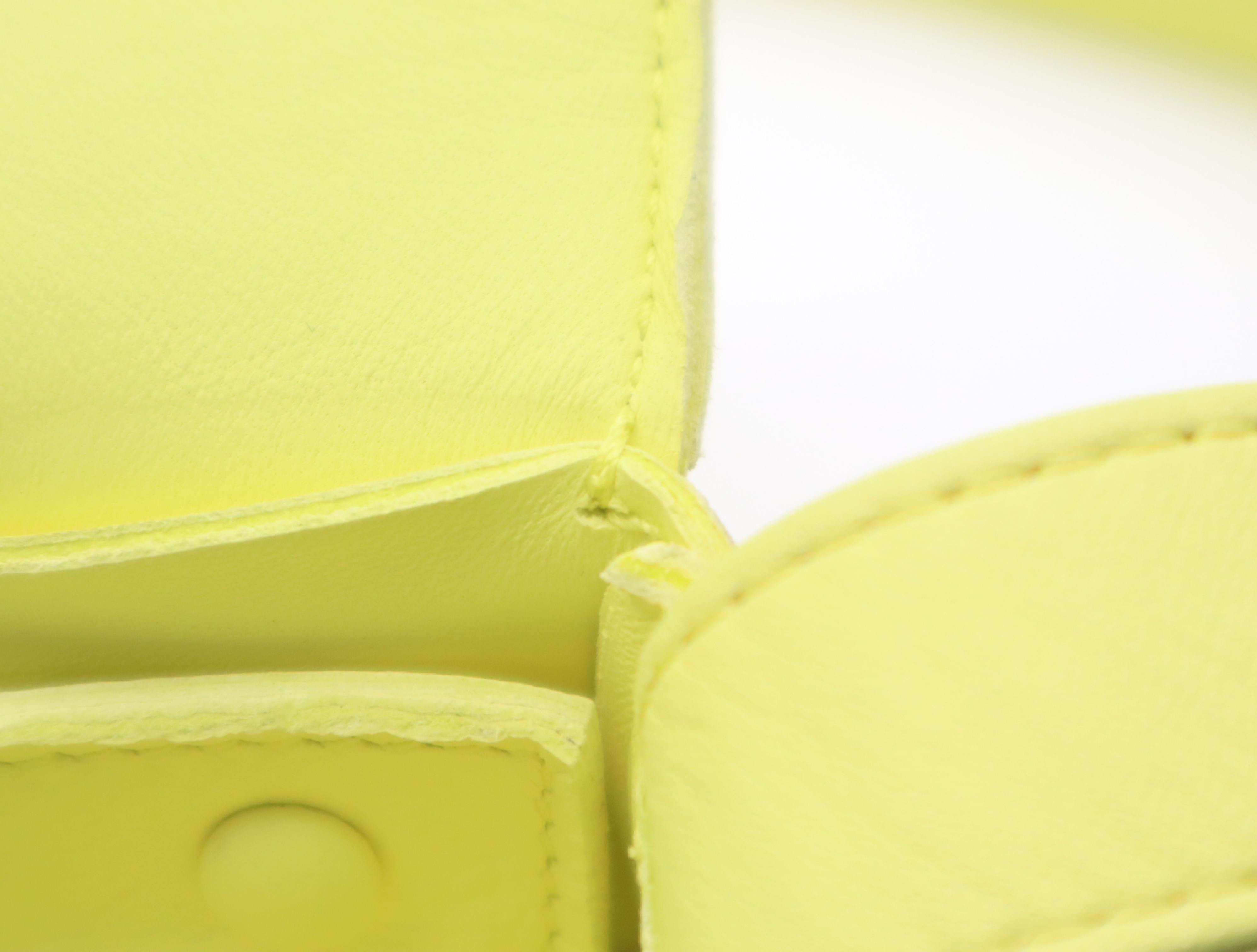 Leather Maxi Intrecciato Cassette Shoulder Bag, Light Yellow - Shoulder Bag — view 15