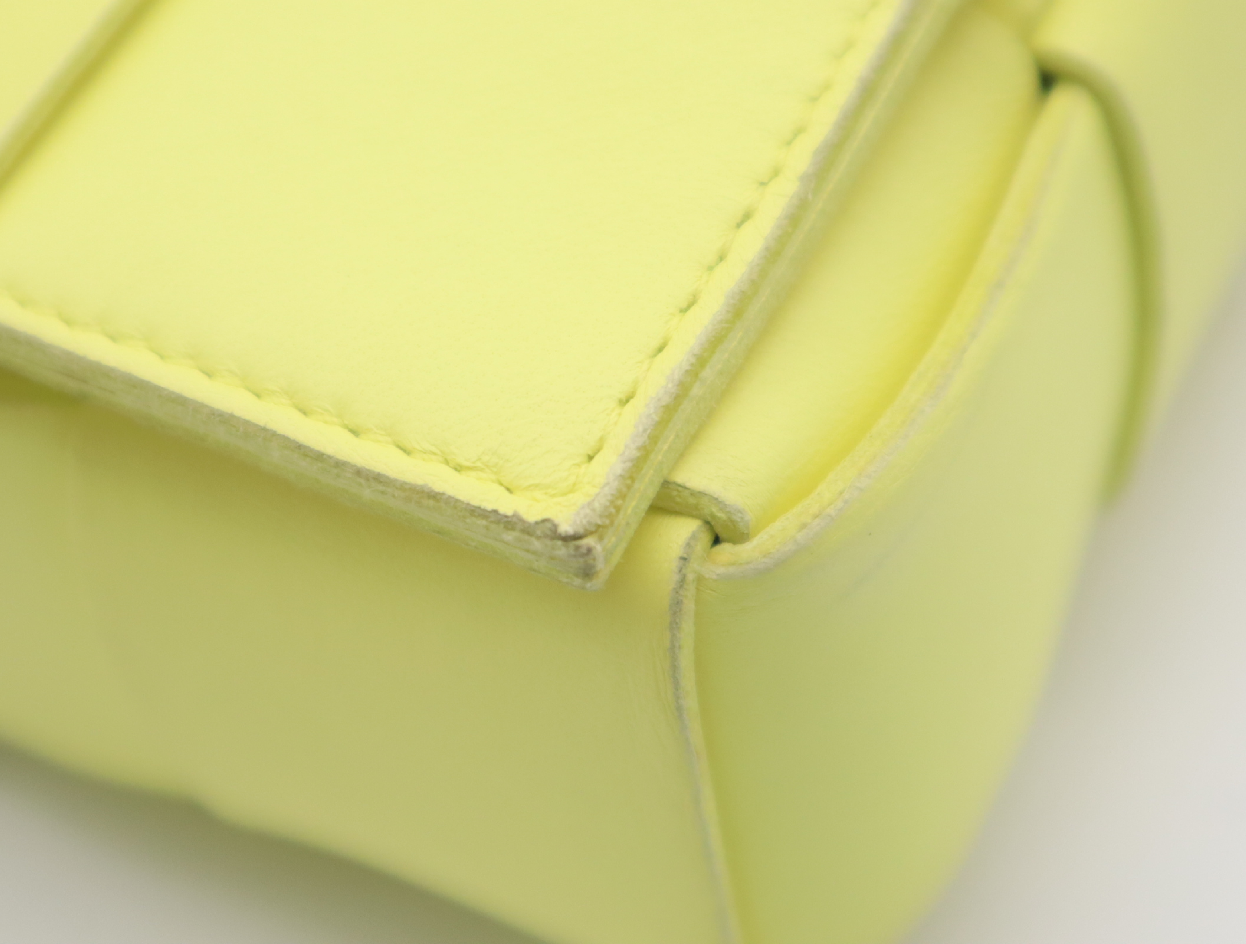 Leather Maxi Intrecciato Cassette Shoulder Bag, Light Yellow - Shoulder Bag — view 6