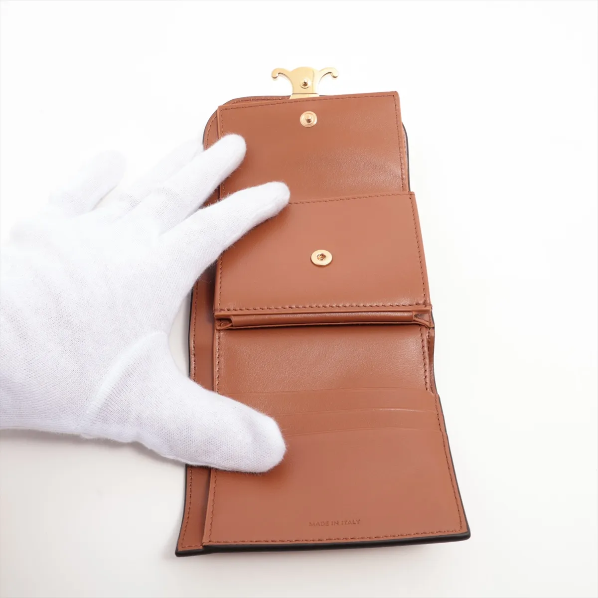 Triomphe Small Flap Wallet Leather Compact Wallet Brown — view 5