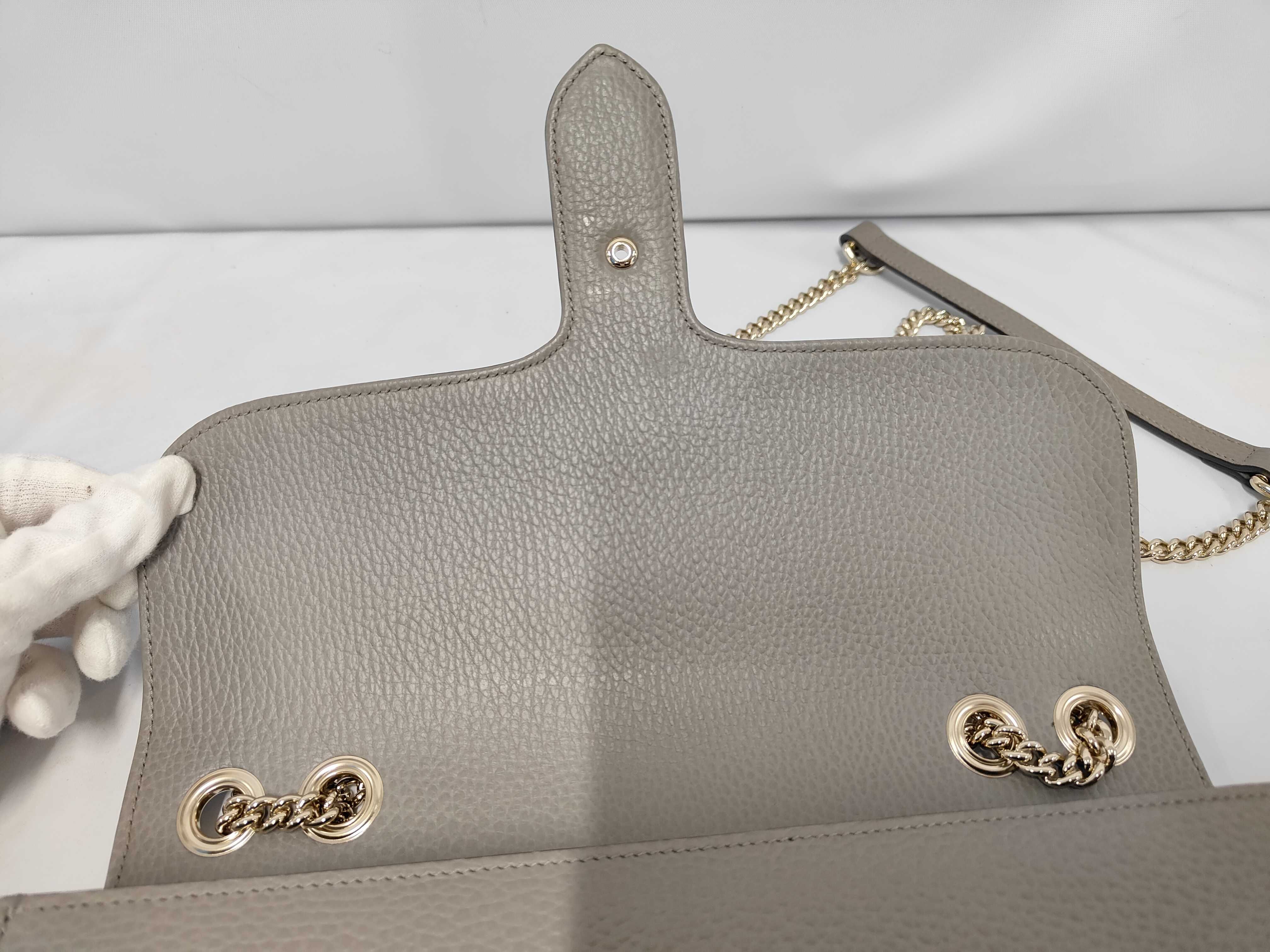 Interlocking G Chain Shoulder Bag — view 8